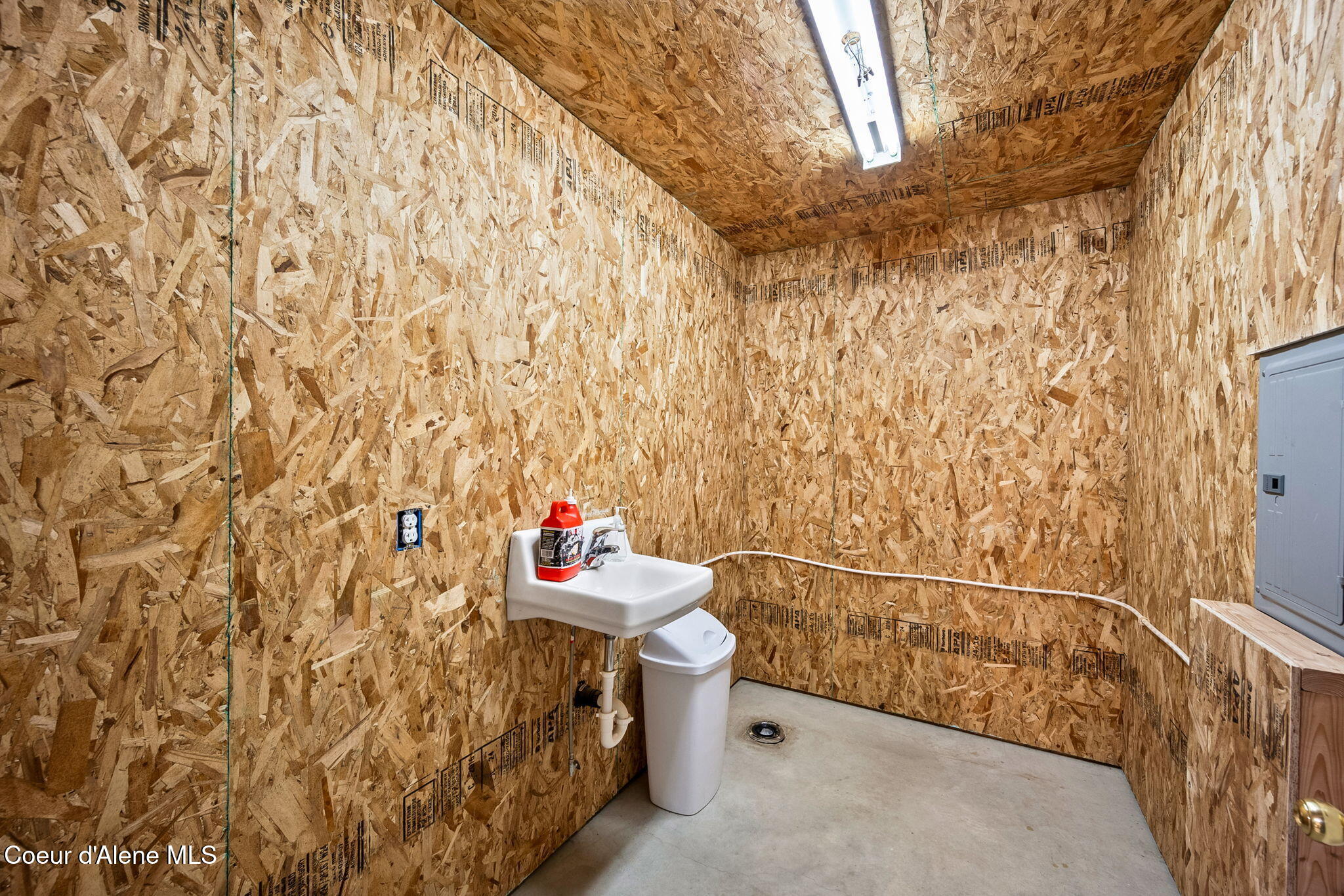 11683 E WHITETAIL DR