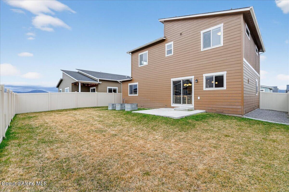 4302 N Donovan LN