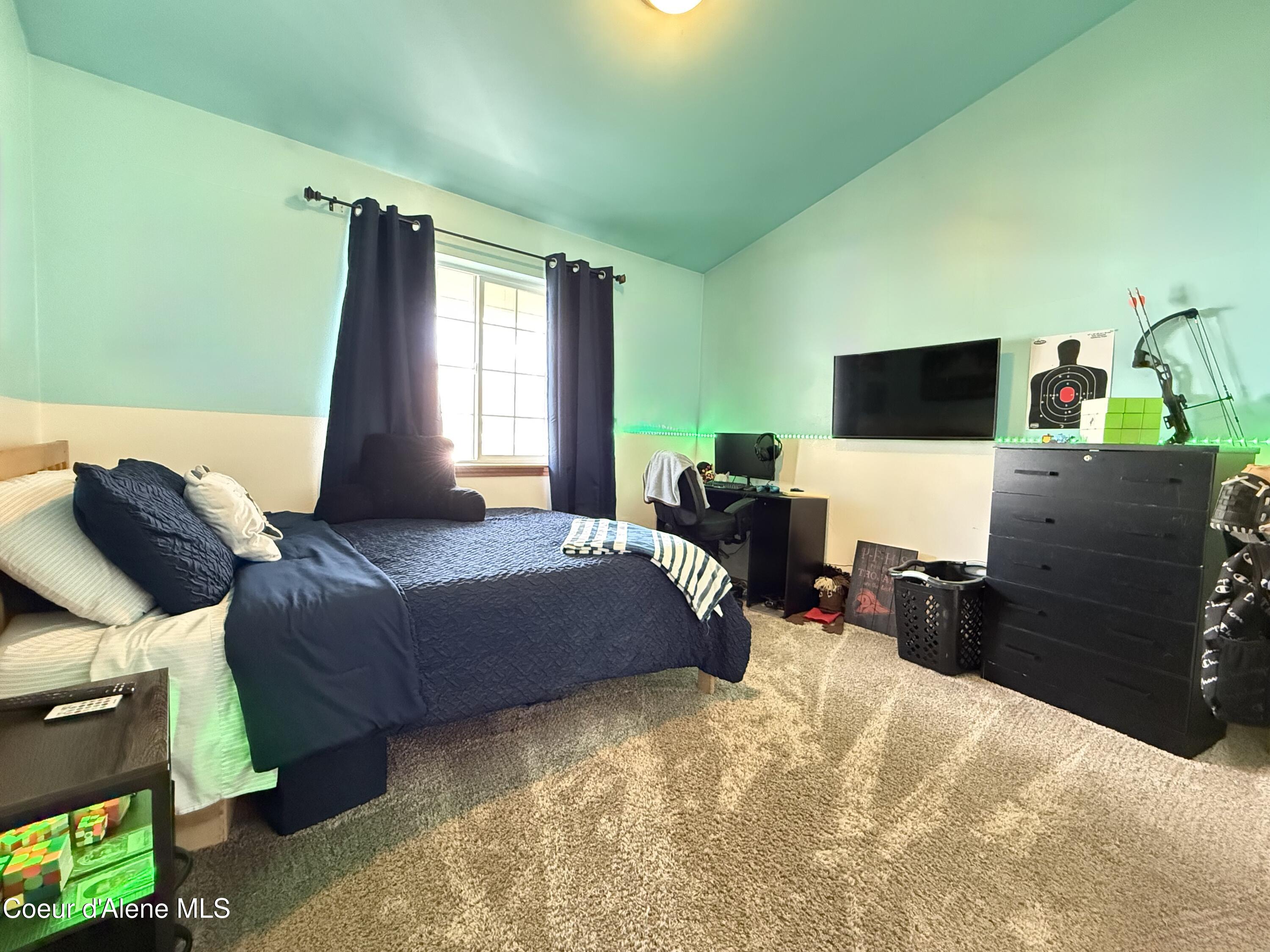 1190 W Palouse DR