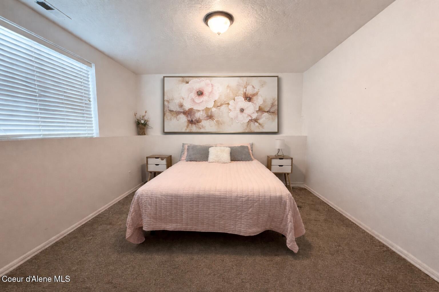 2887 W Cranberry AVE