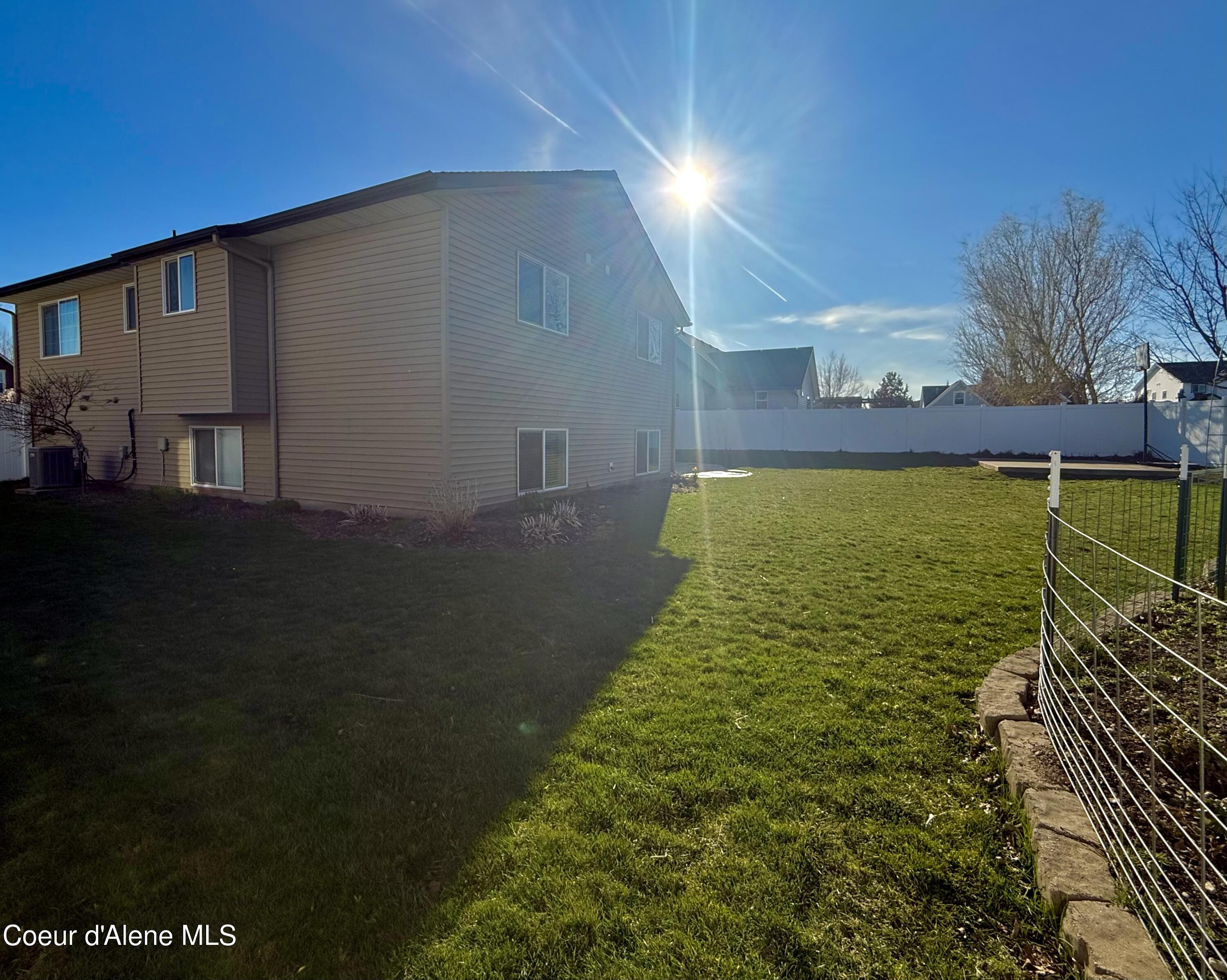 2887 W Cranberry AVE