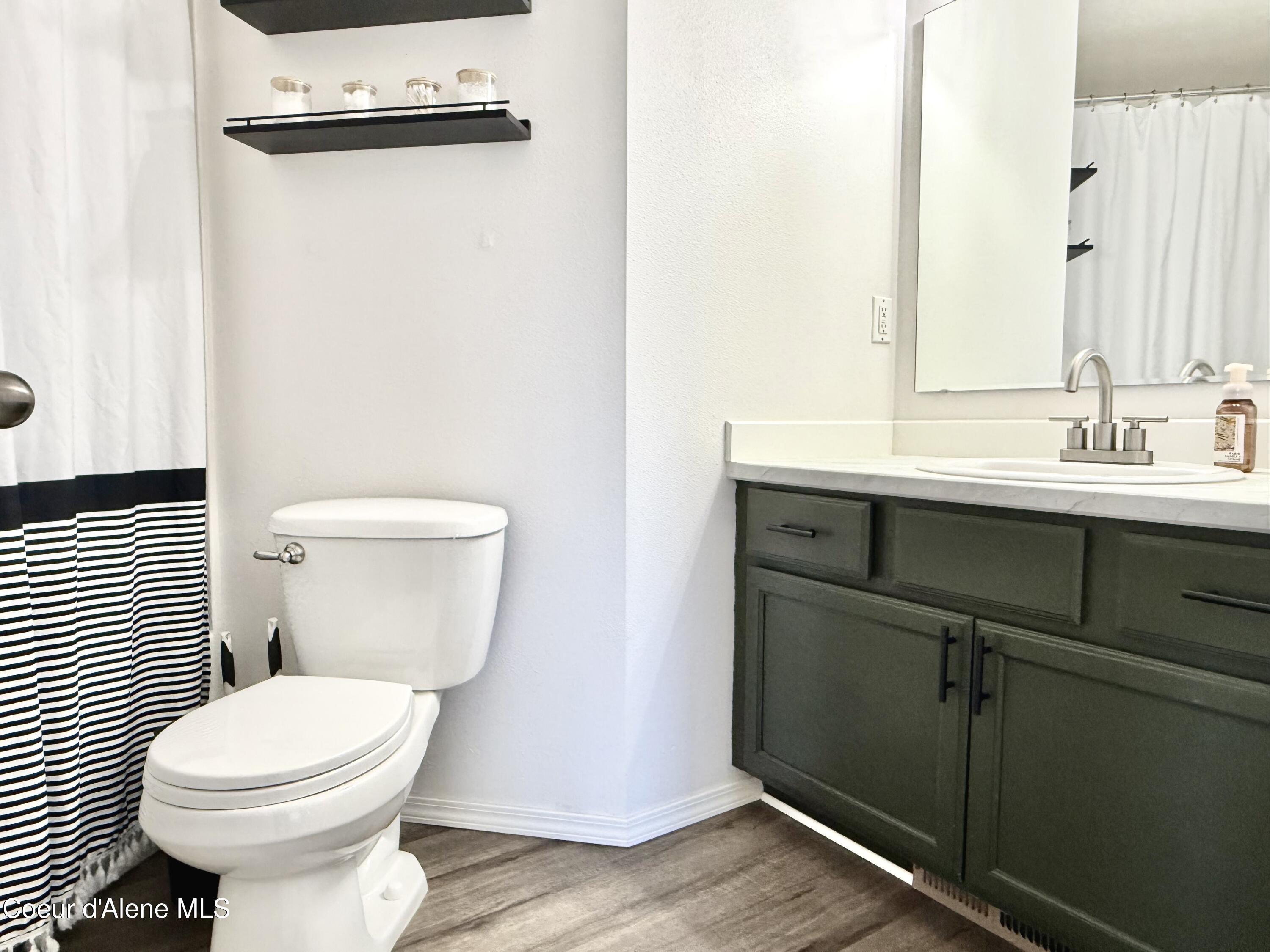 2887 W Cranberry AVE