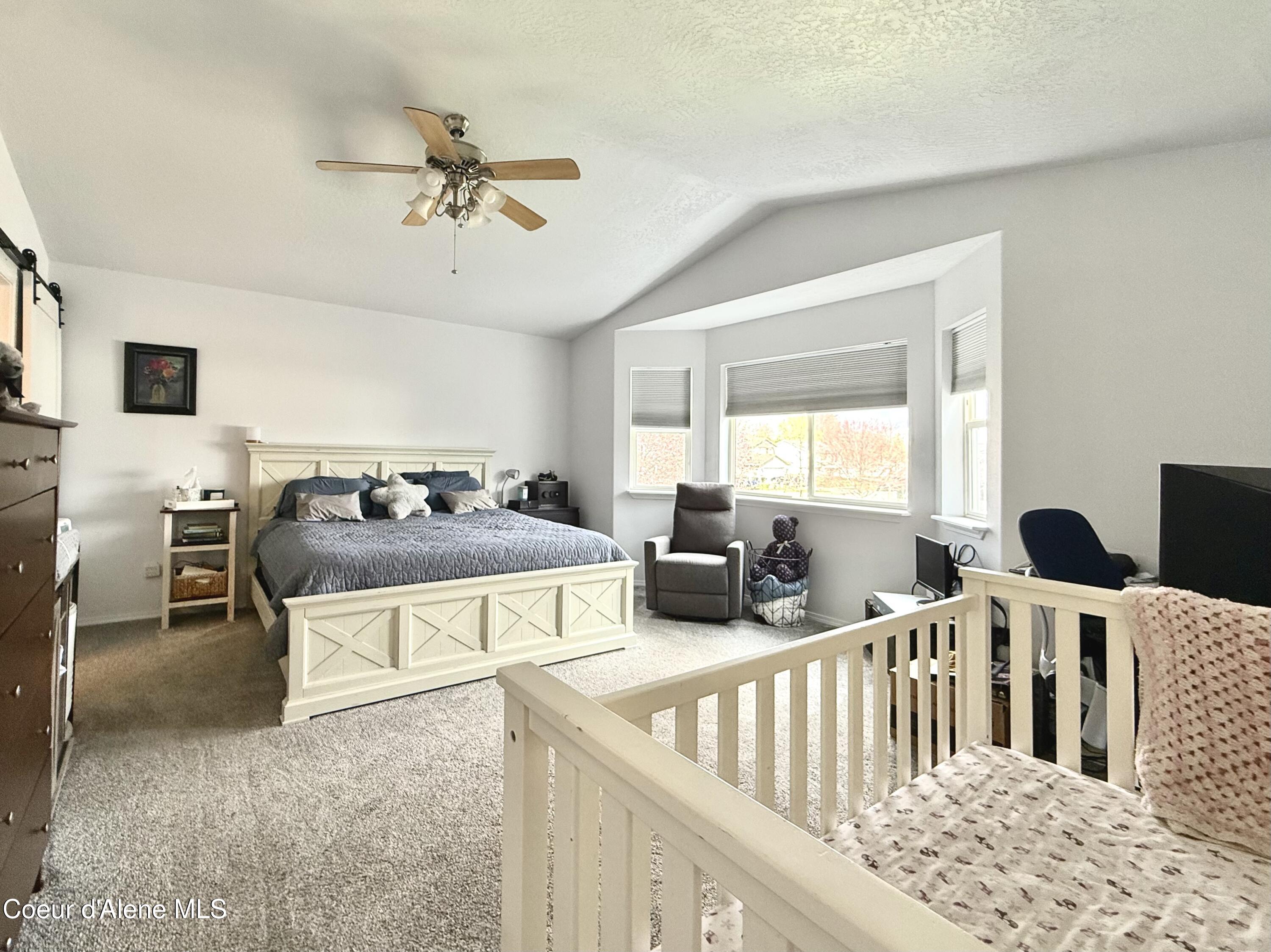 2675 W Beth LOOP