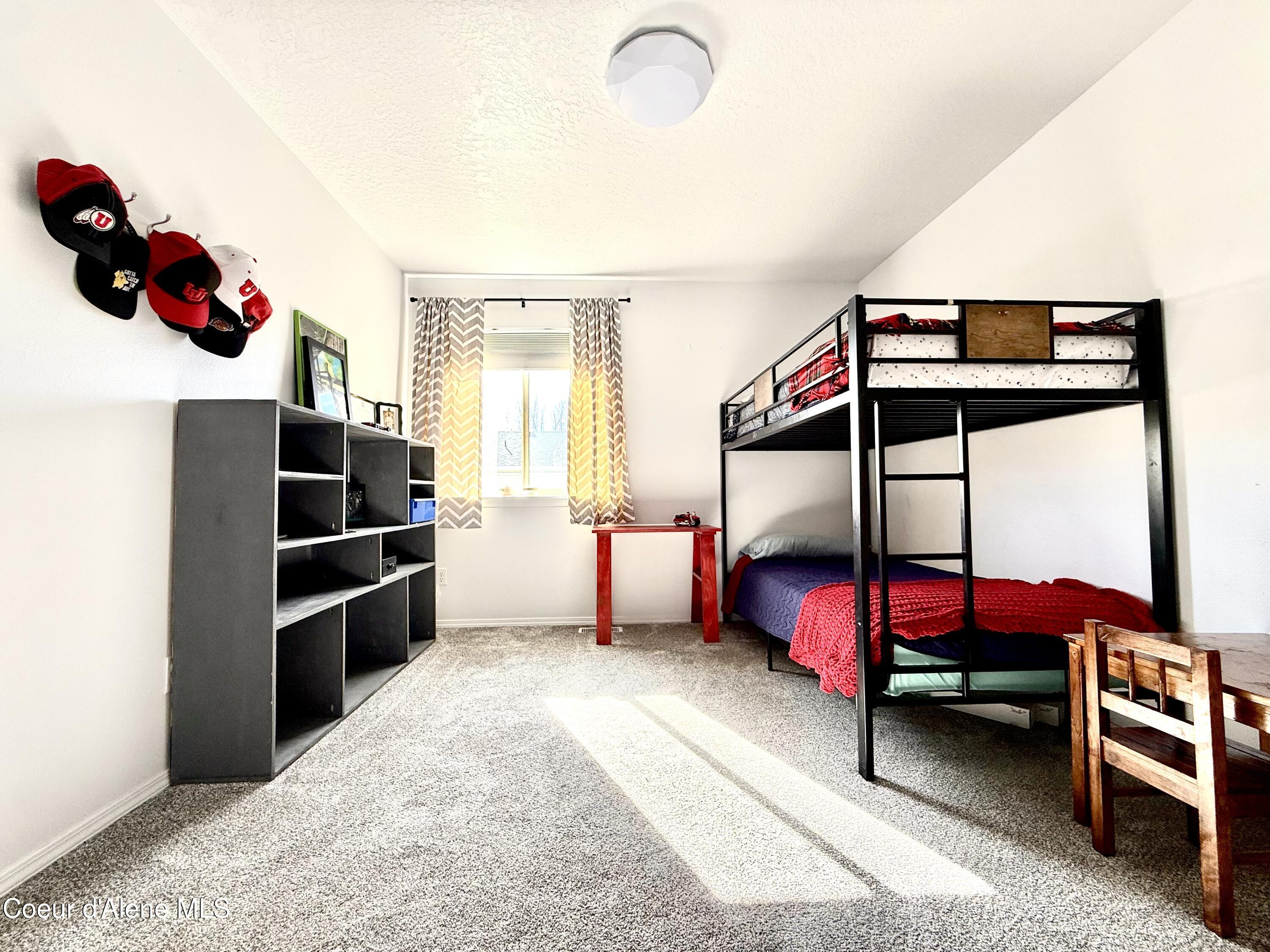 2675 W Beth LOOP