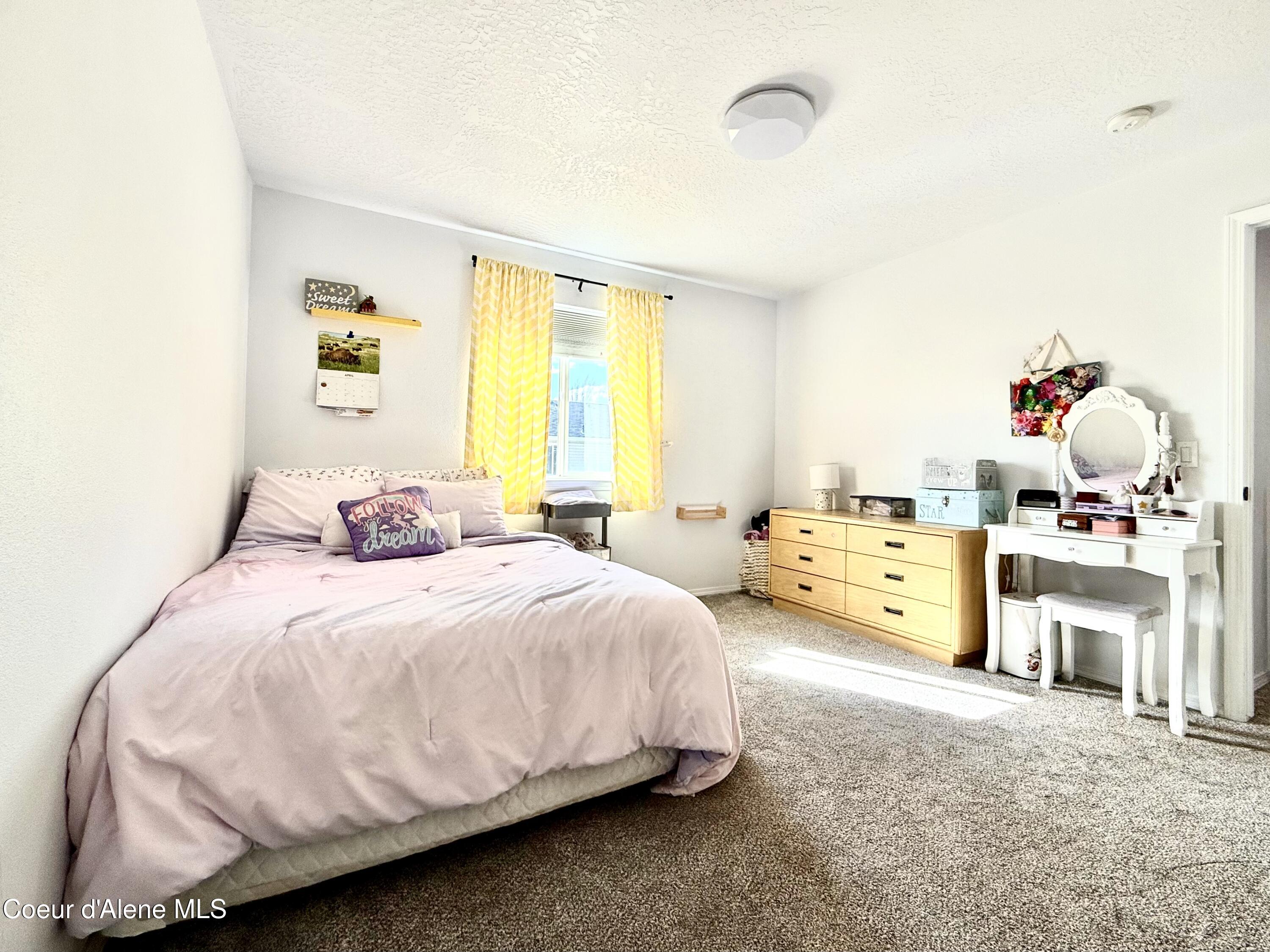 2675 W Beth LOOP