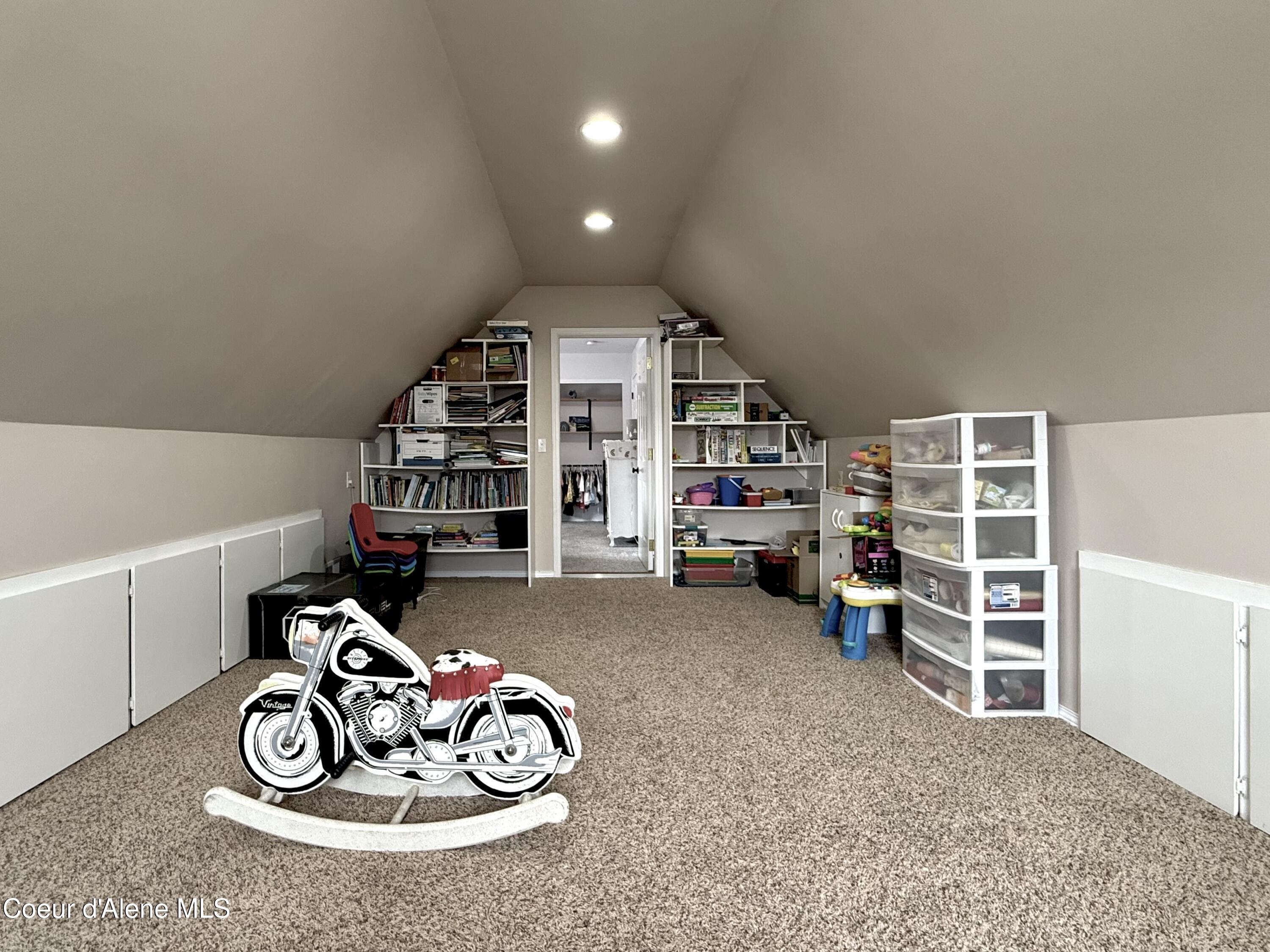 2675 W Beth LOOP
