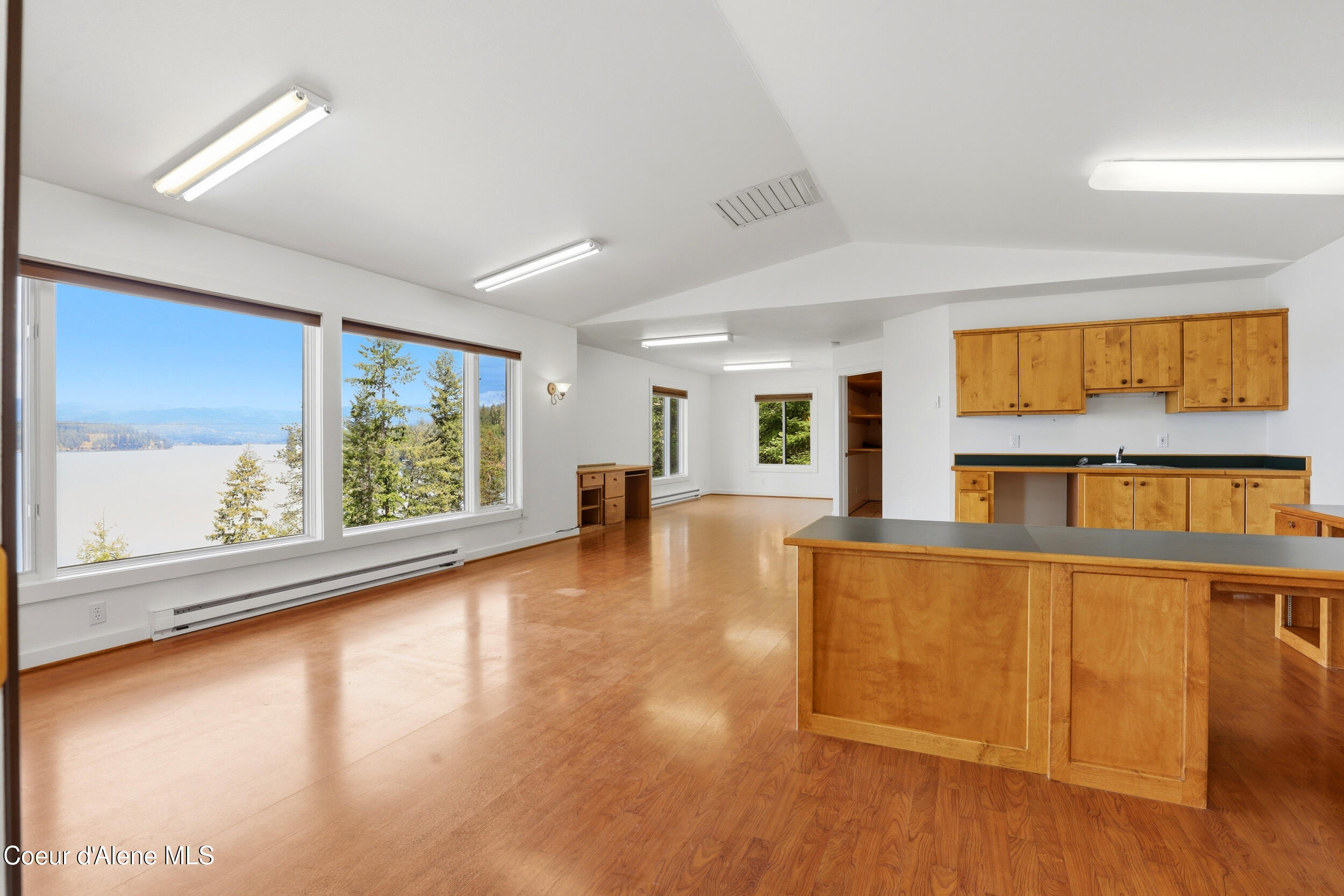 3068 E Upper Hayden Lake RD