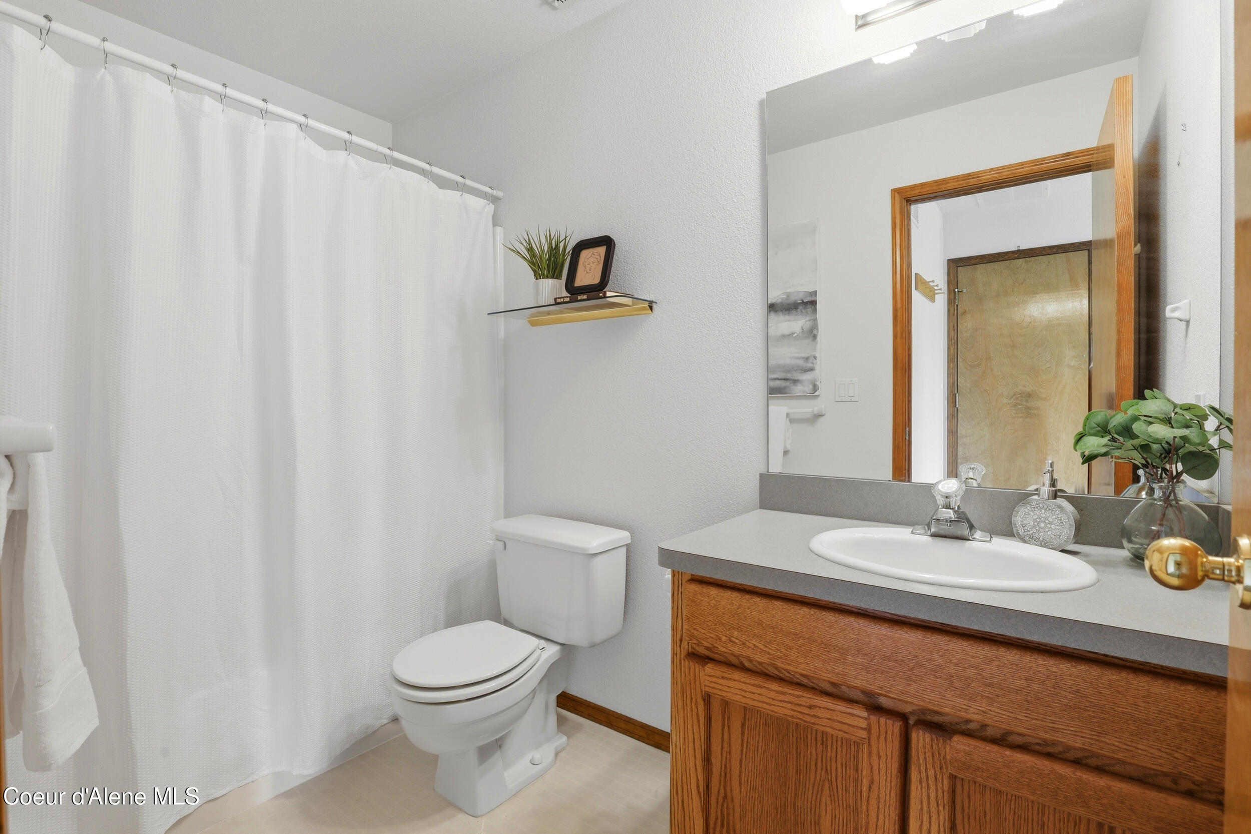 3068 E Upper Hayden Lake RD