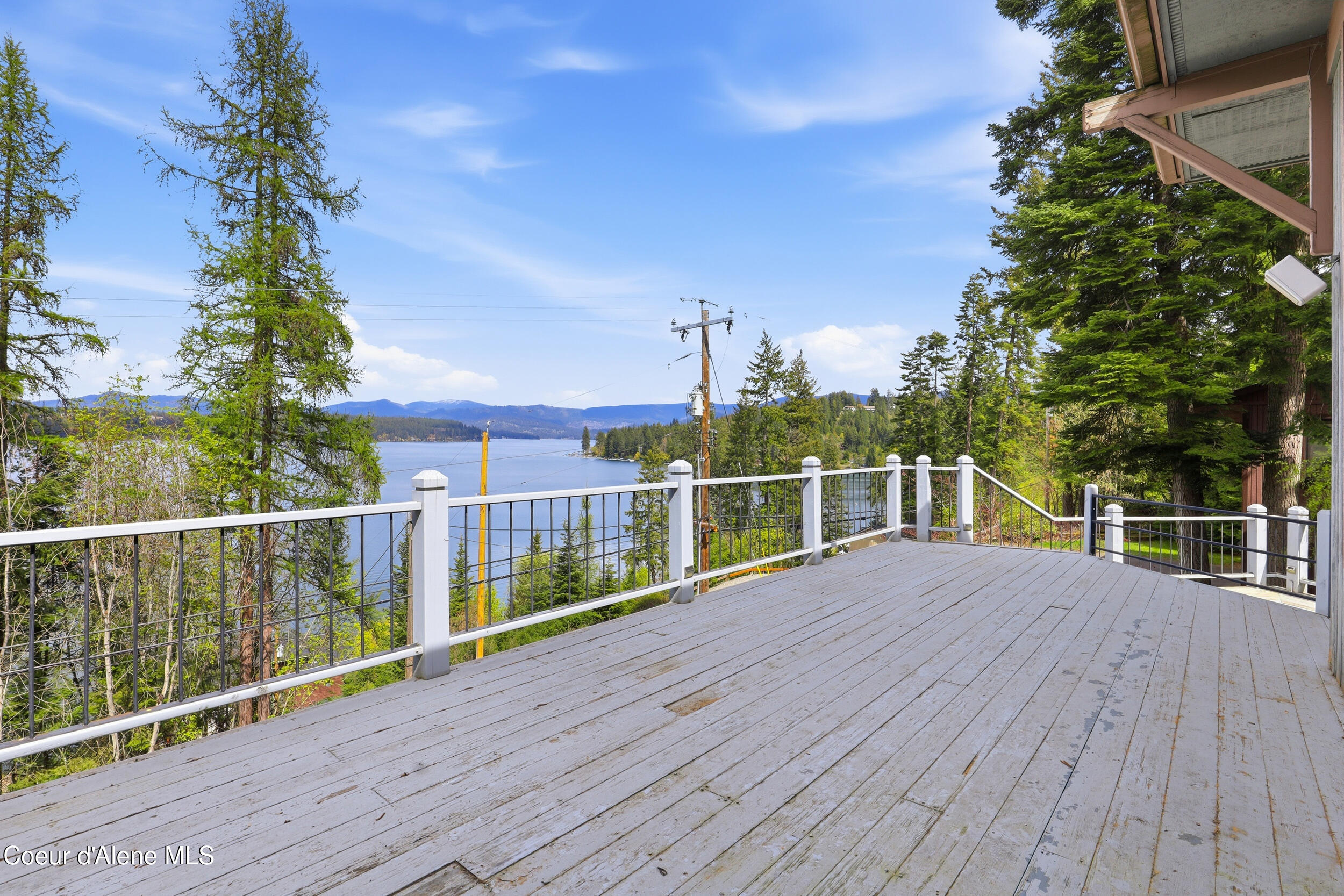 3068 E Upper Hayden Lake RD