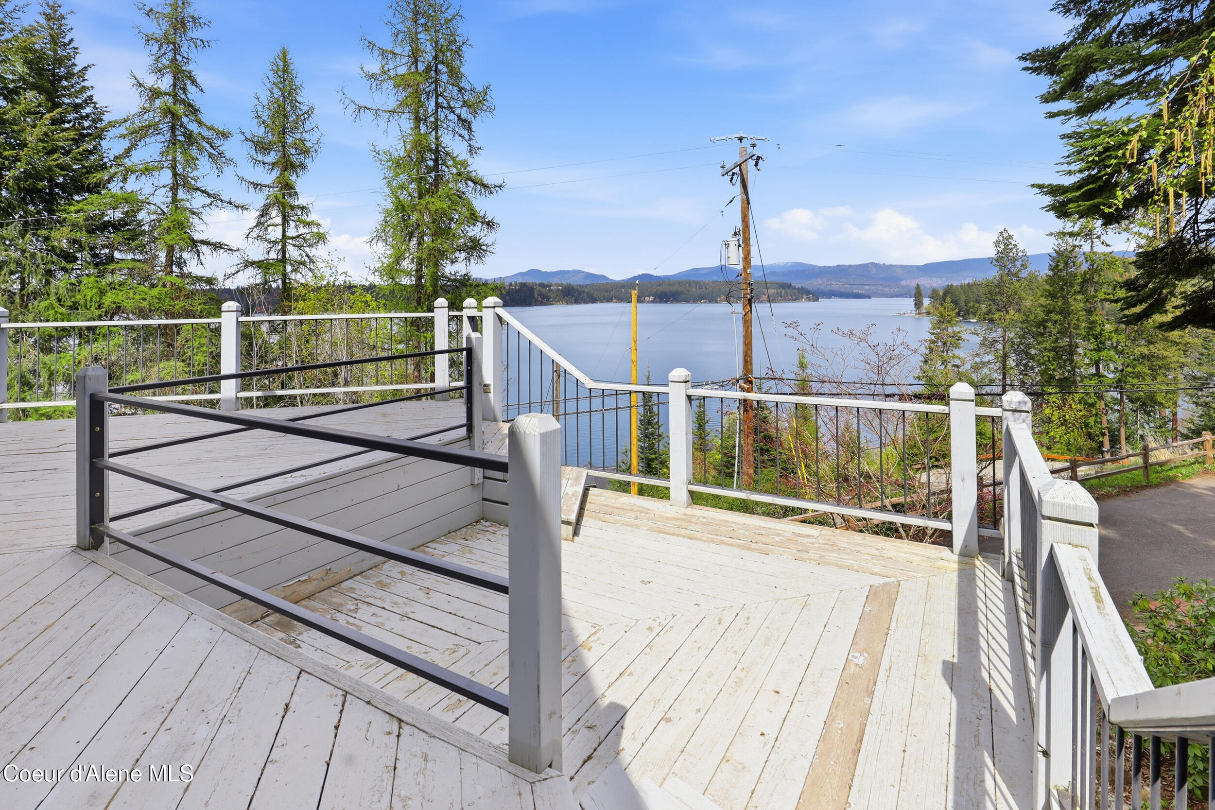 3068 E Upper Hayden Lake RD