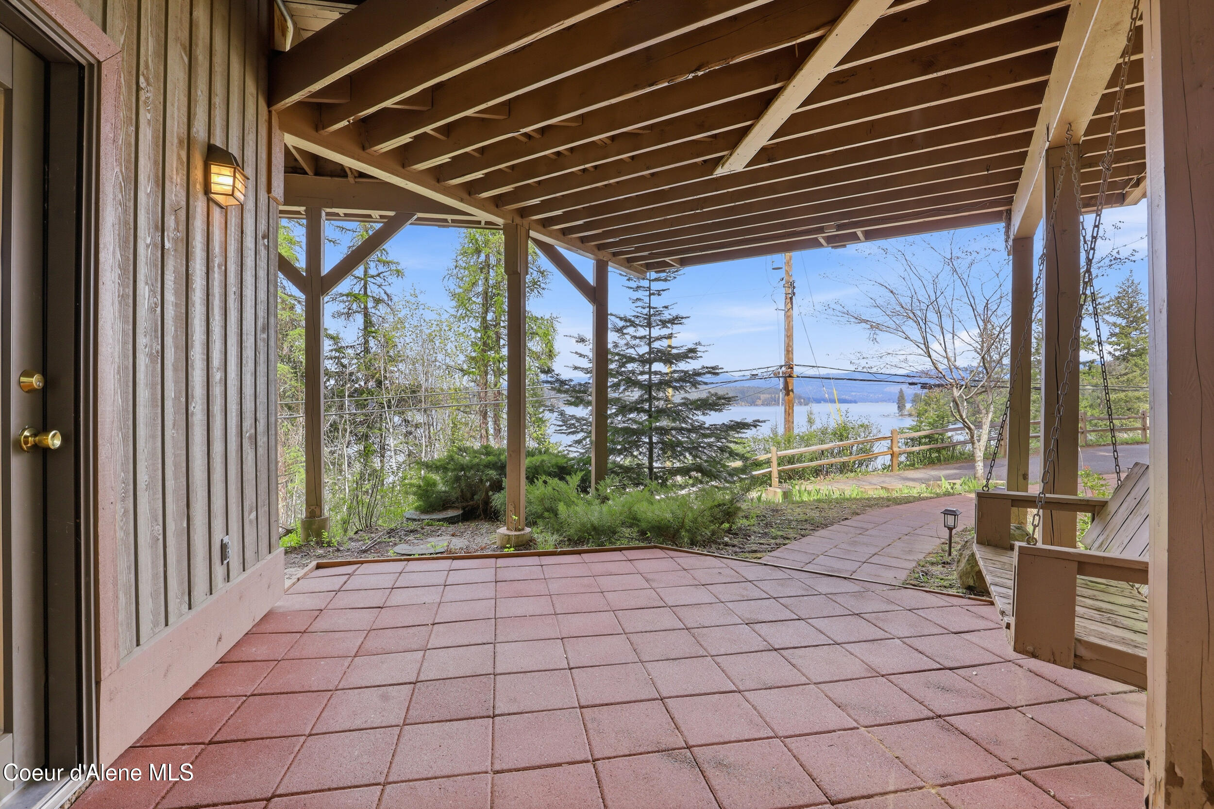 3068 E Upper Hayden Lake RD