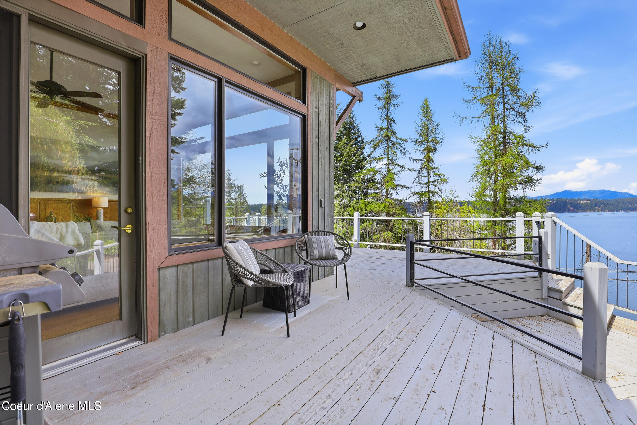 3068 E Upper Hayden Lake RD