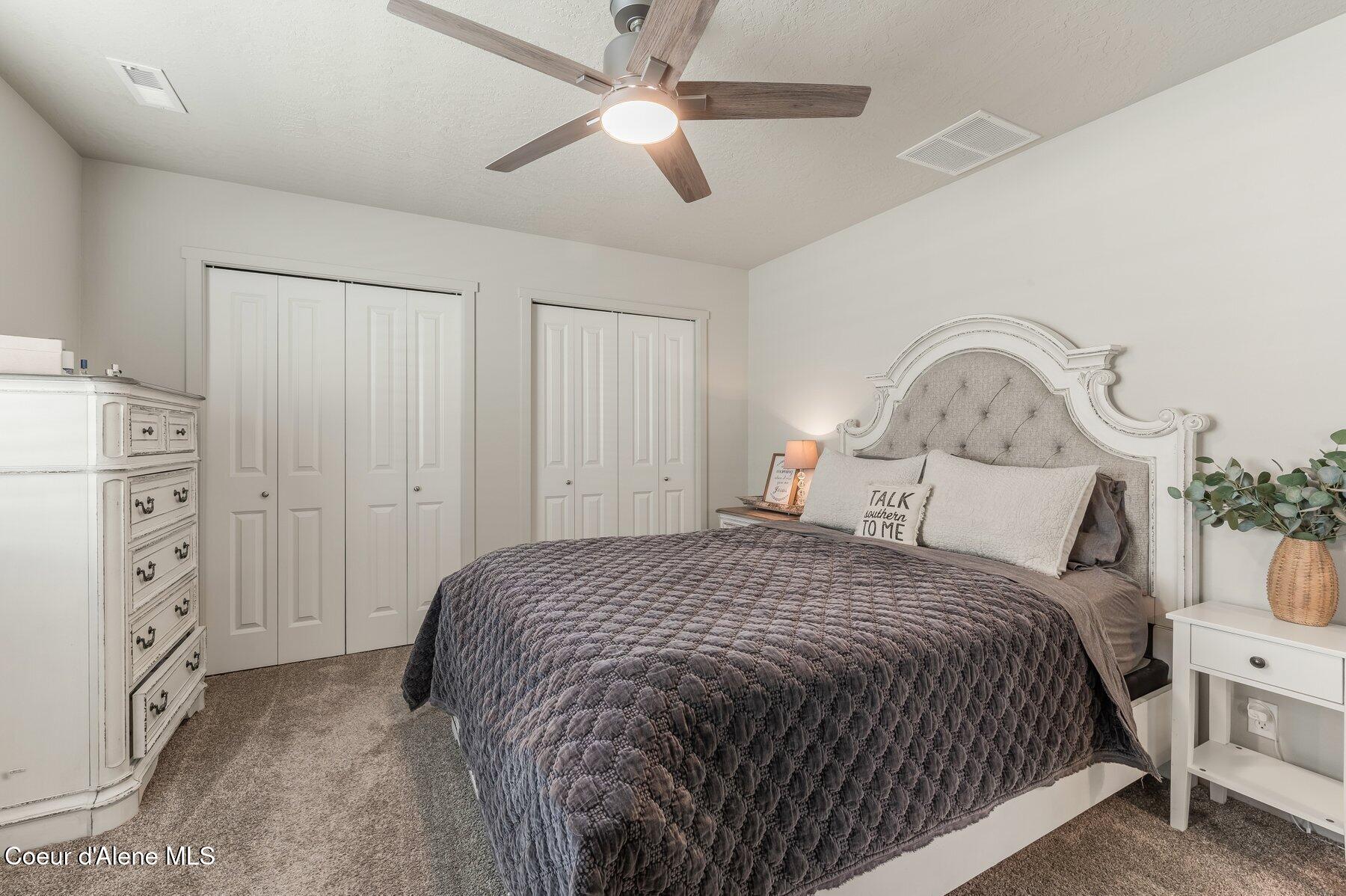 892 E Allenby Ct