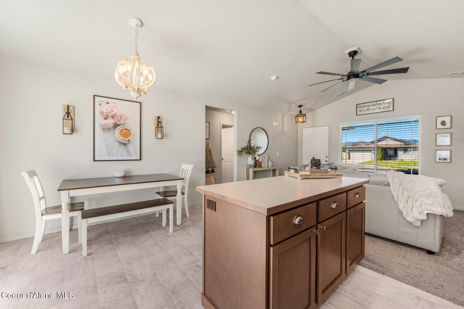 892 E Allenby Ct