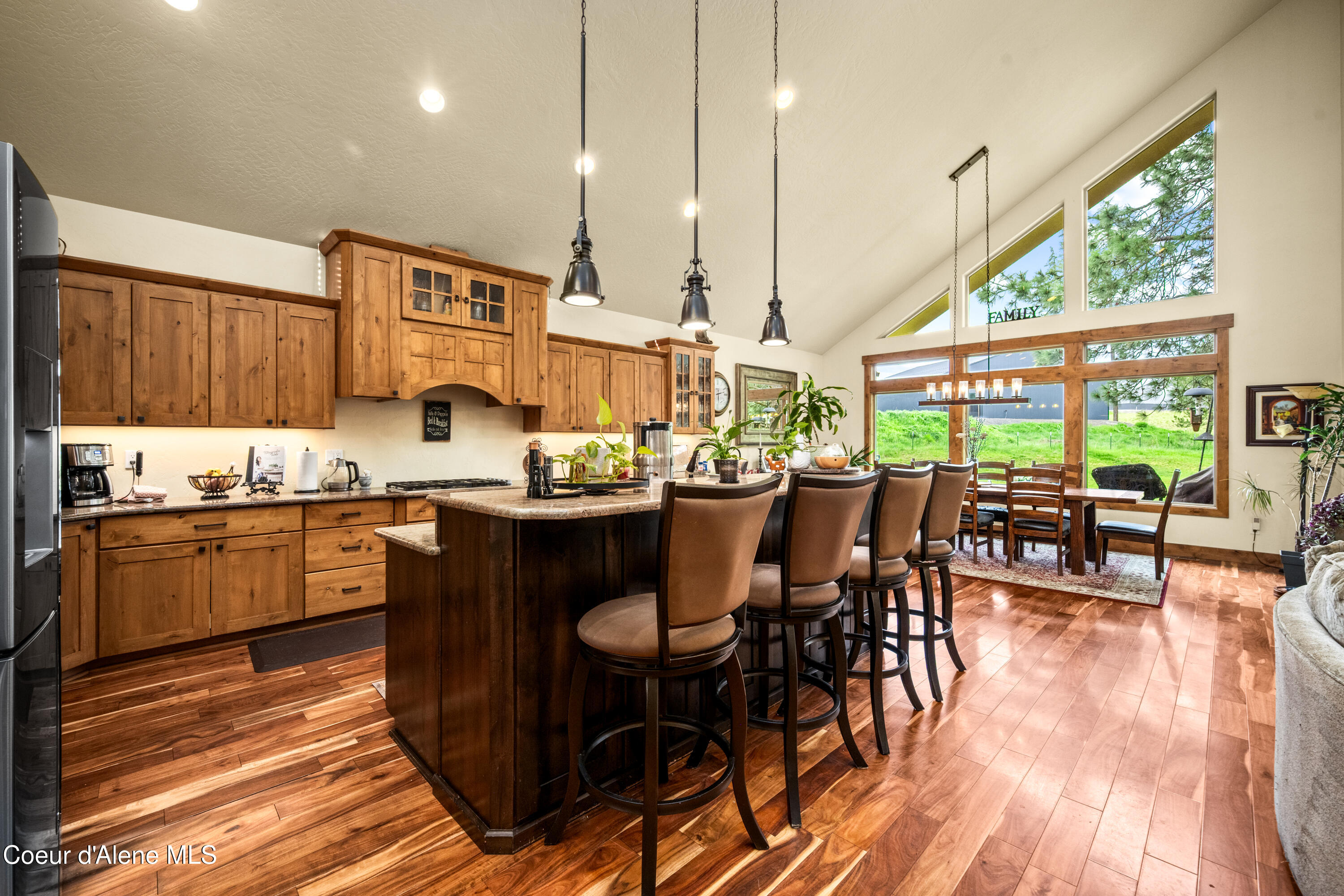1819 E Misty Meadows CT