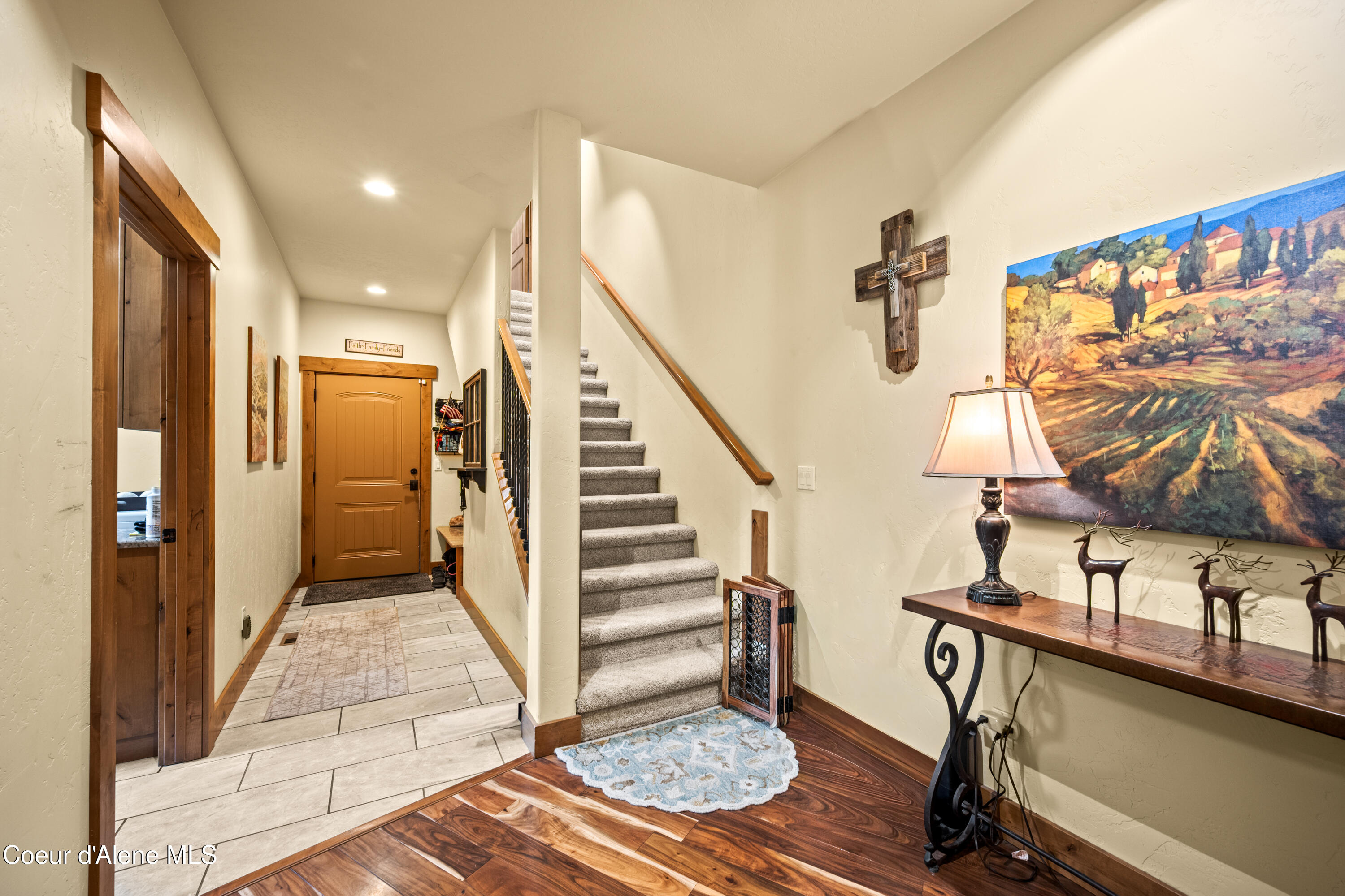 1819 E Misty Meadows CT