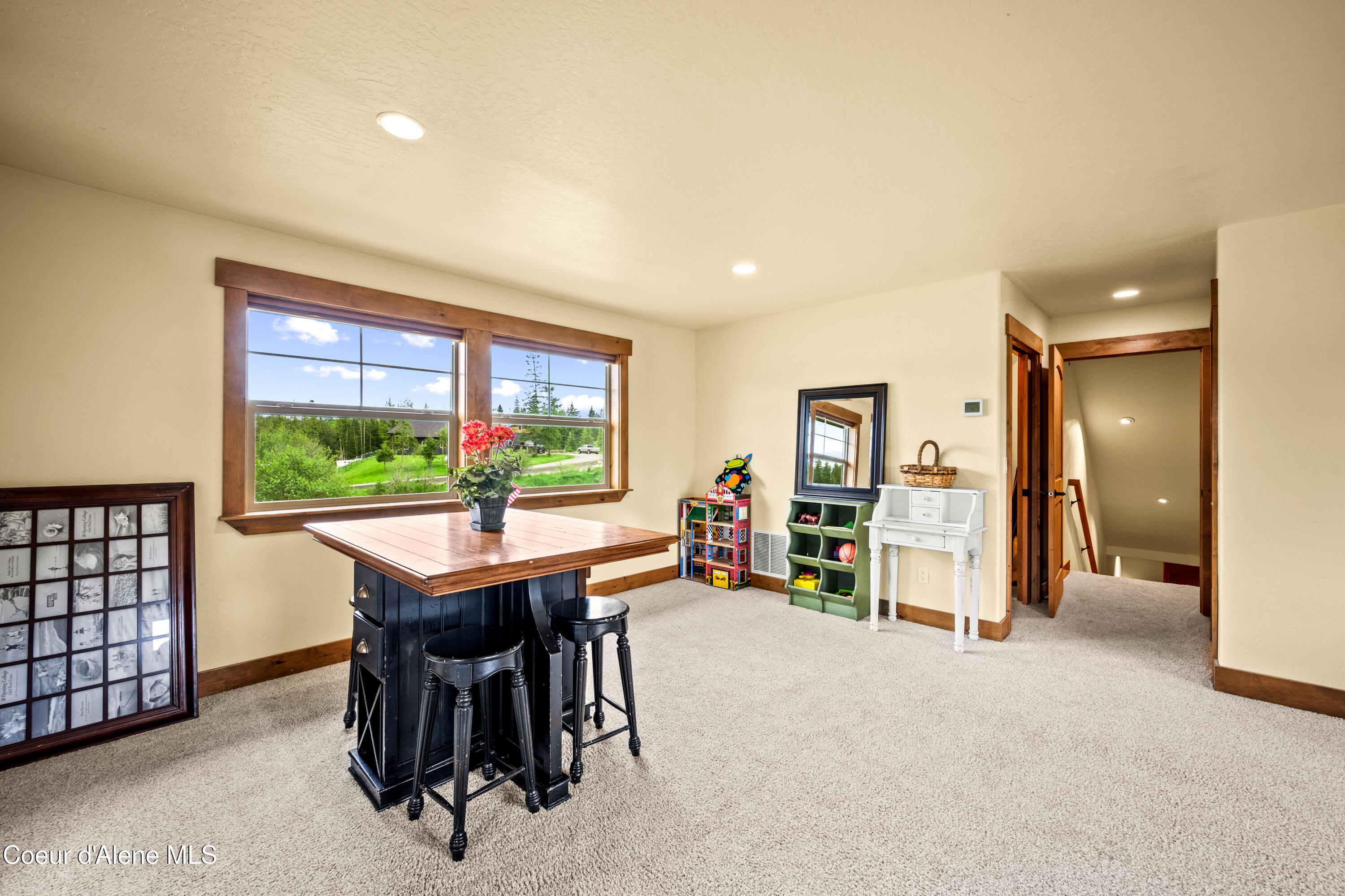 1819 E Misty Meadows CT