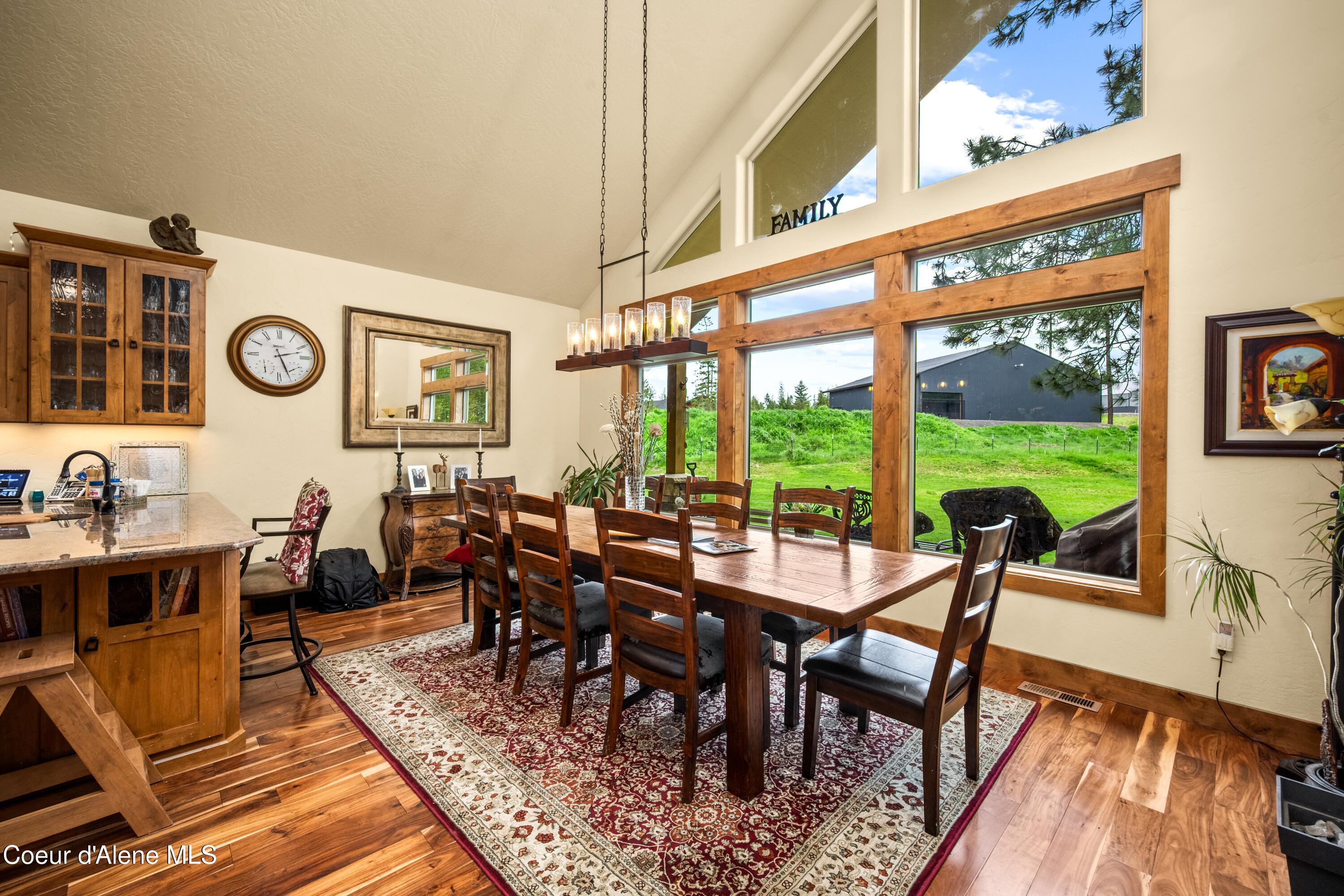 1819 E Misty Meadows CT