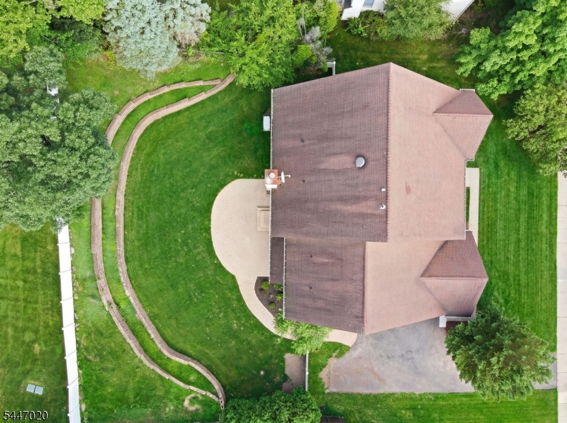 7 Coggins Ln