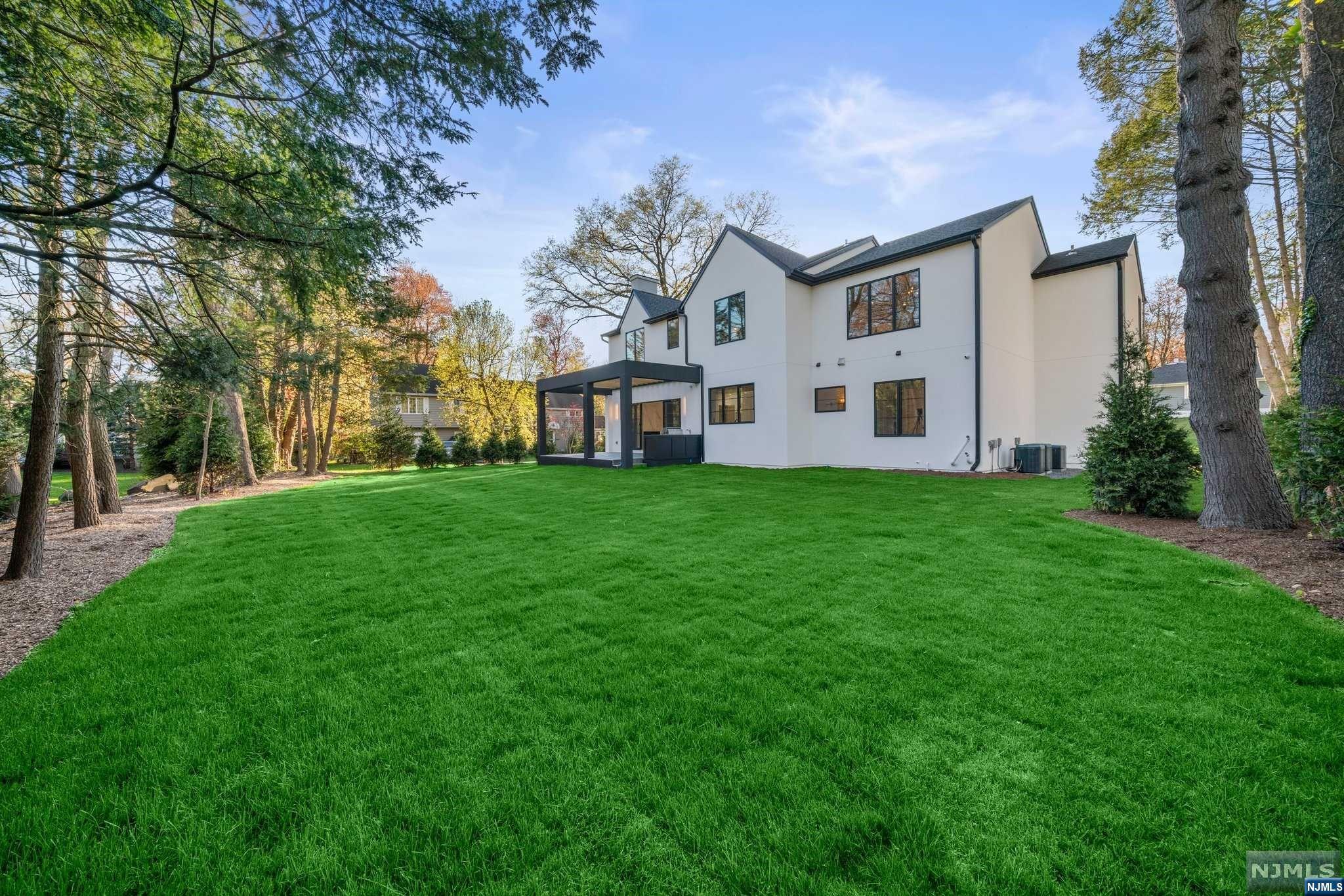 116 Lake Road