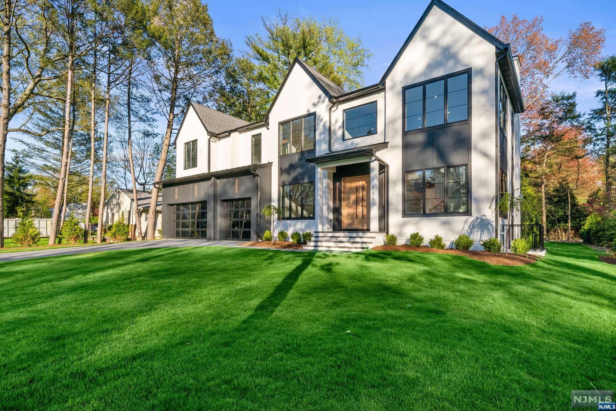 116 Lake Road