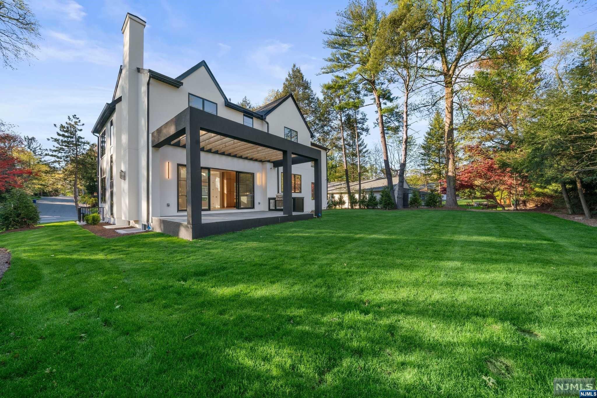 116 Lake Road