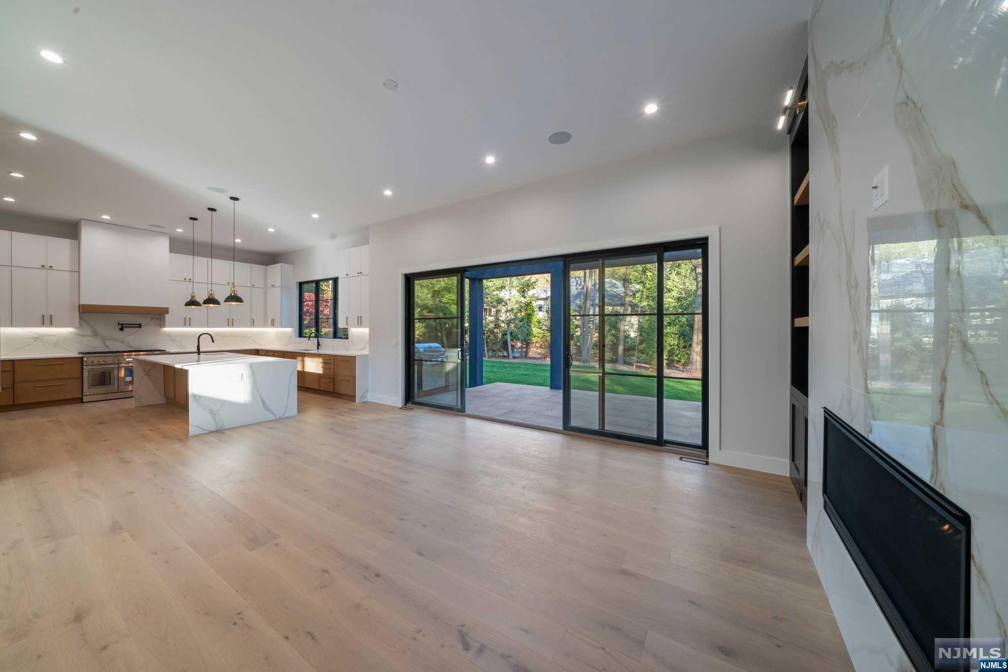 116 Lake Road