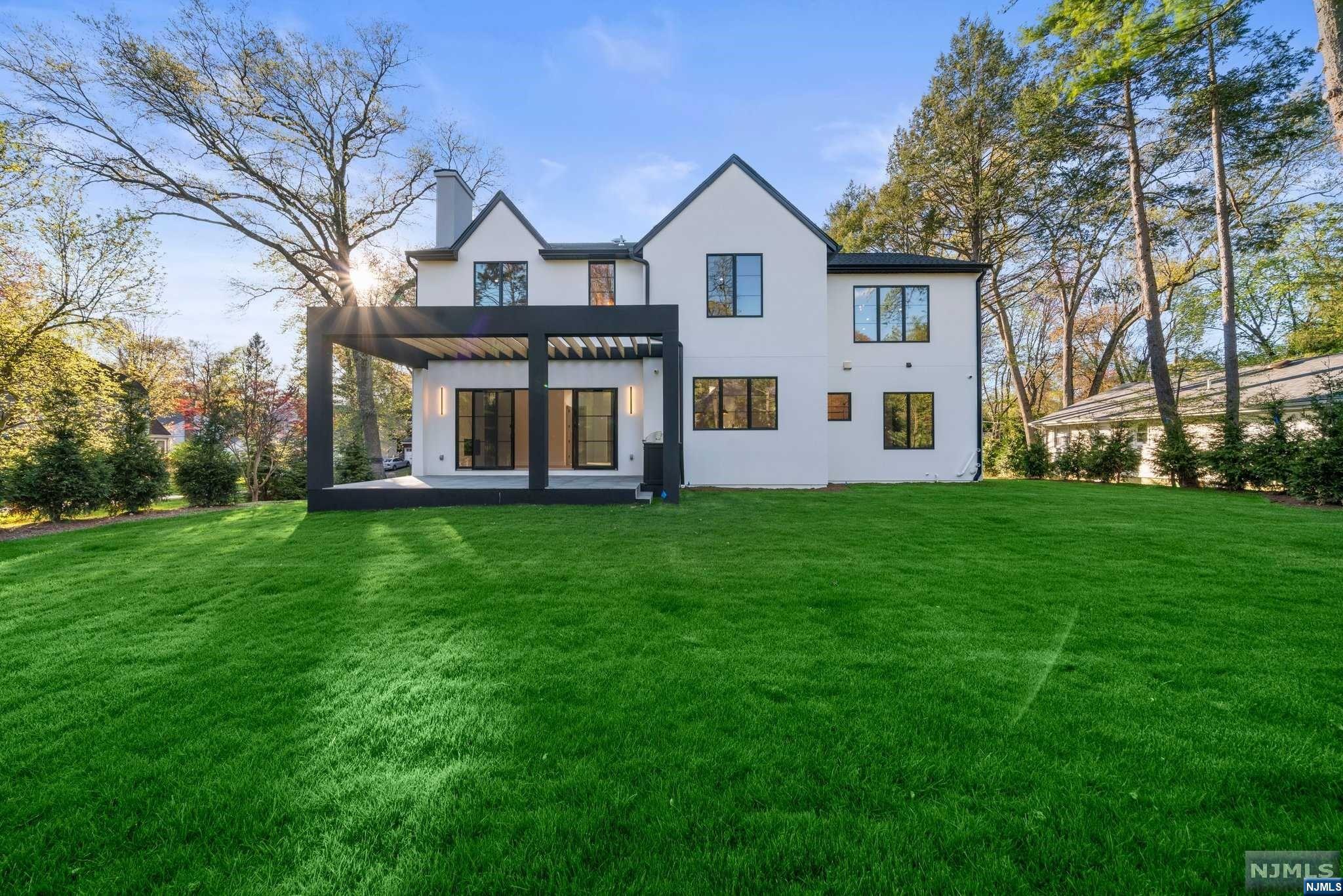 116 Lake Road
