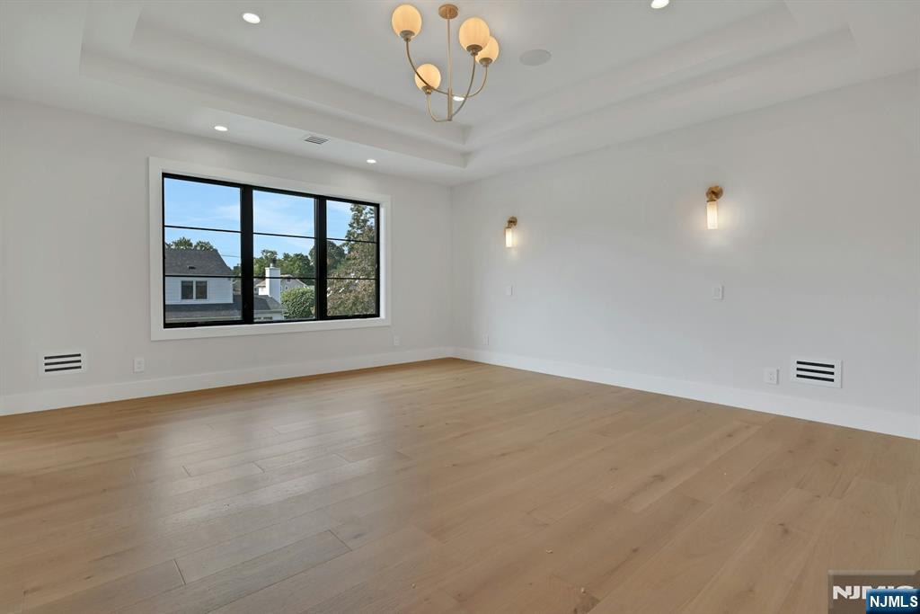32 Highland Avenue