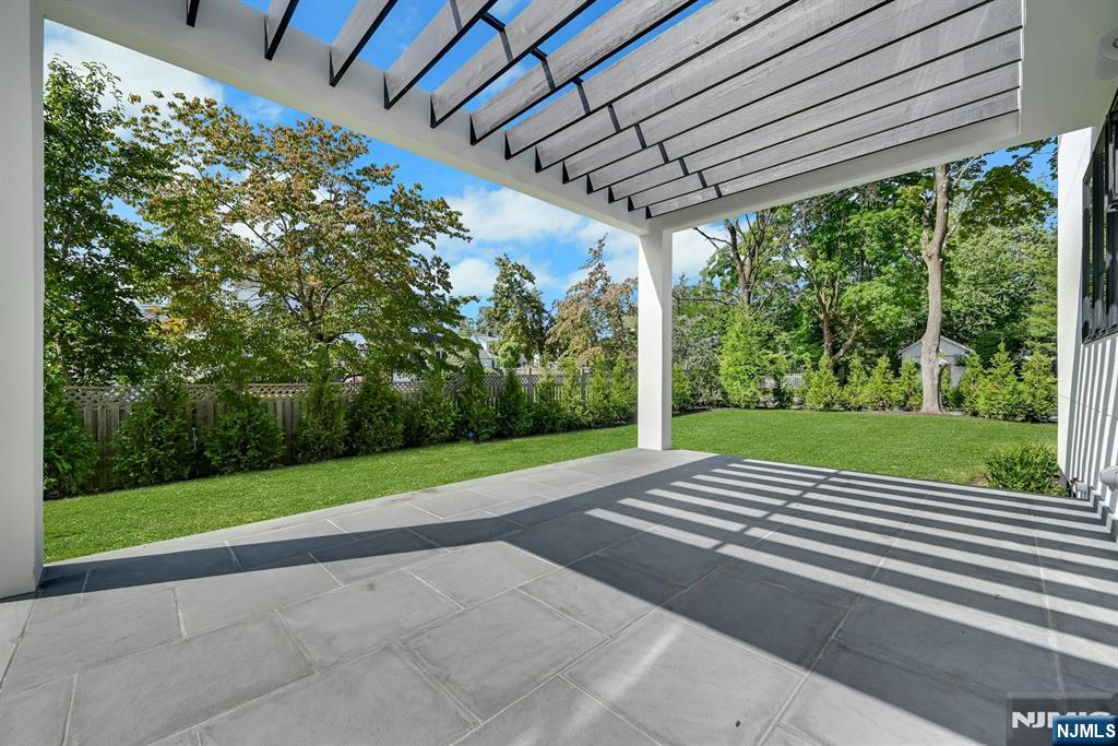 32 Highland Avenue