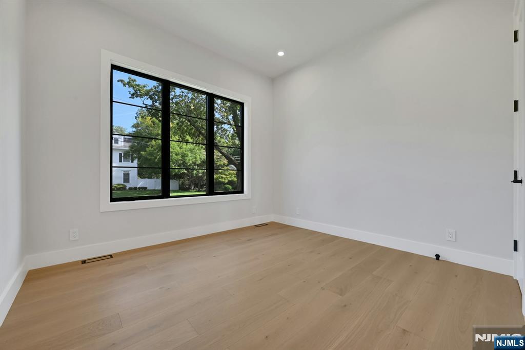 32 Highland Avenue