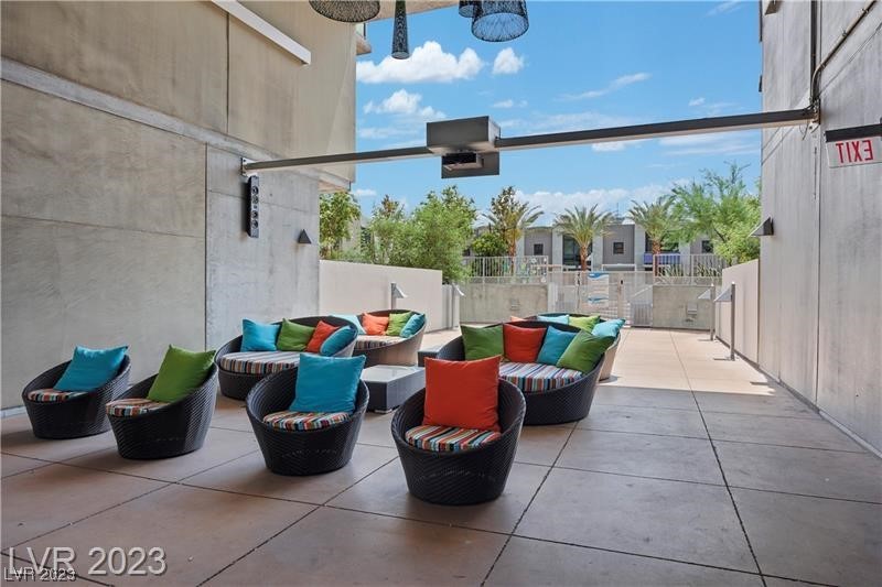 353 East Bonneville Avenue 606