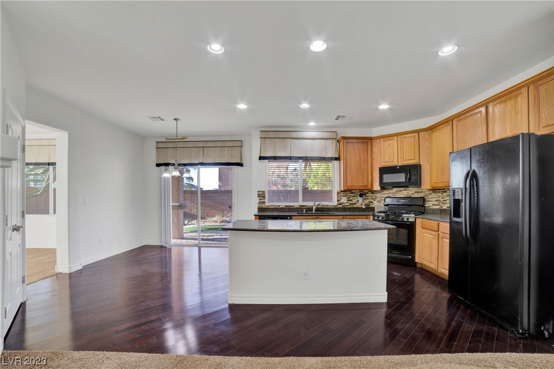7425 Glorious Sun Drive