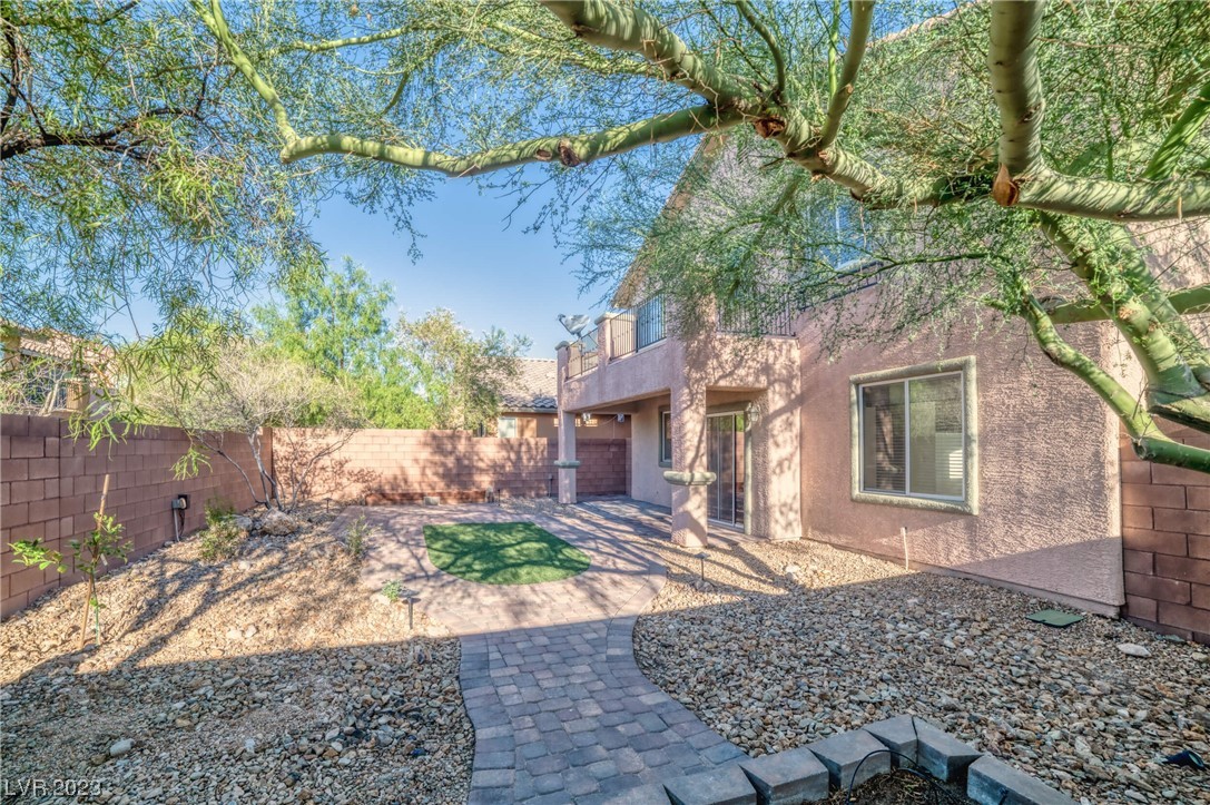 7425 Glorious Sun Drive