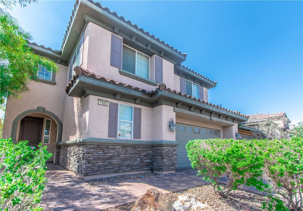 7425 Glorious Sun Drive