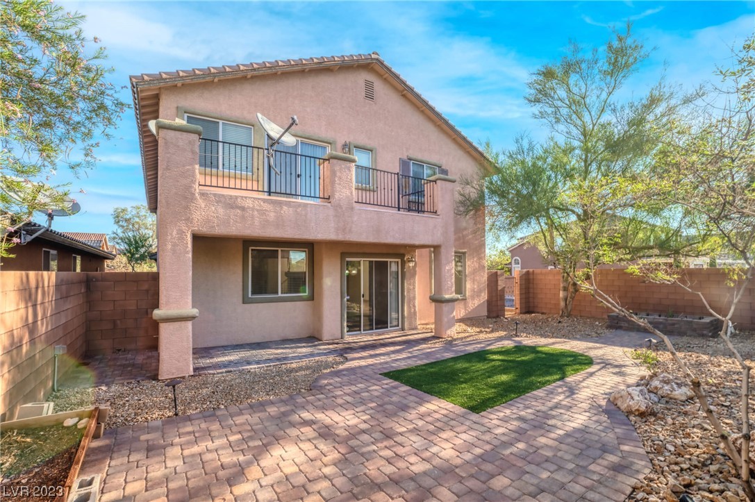 7425 Glorious Sun Drive