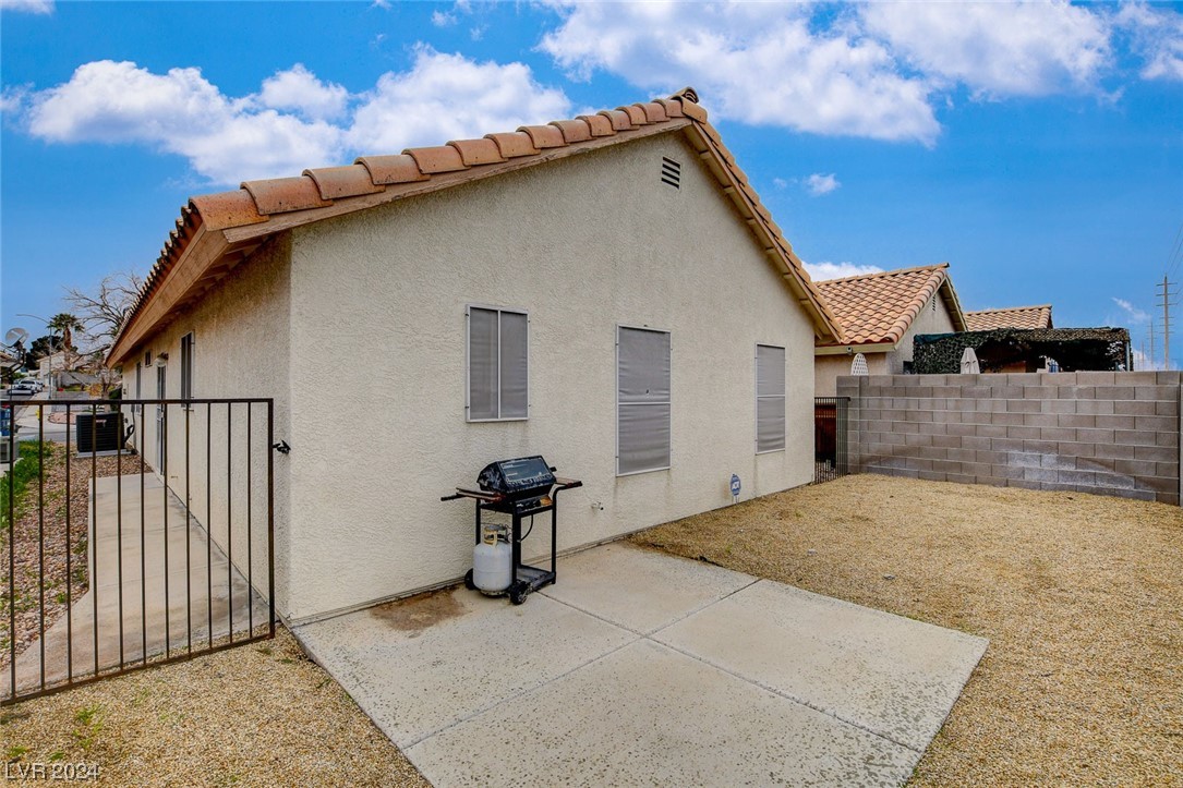 704 Sarajane Lane