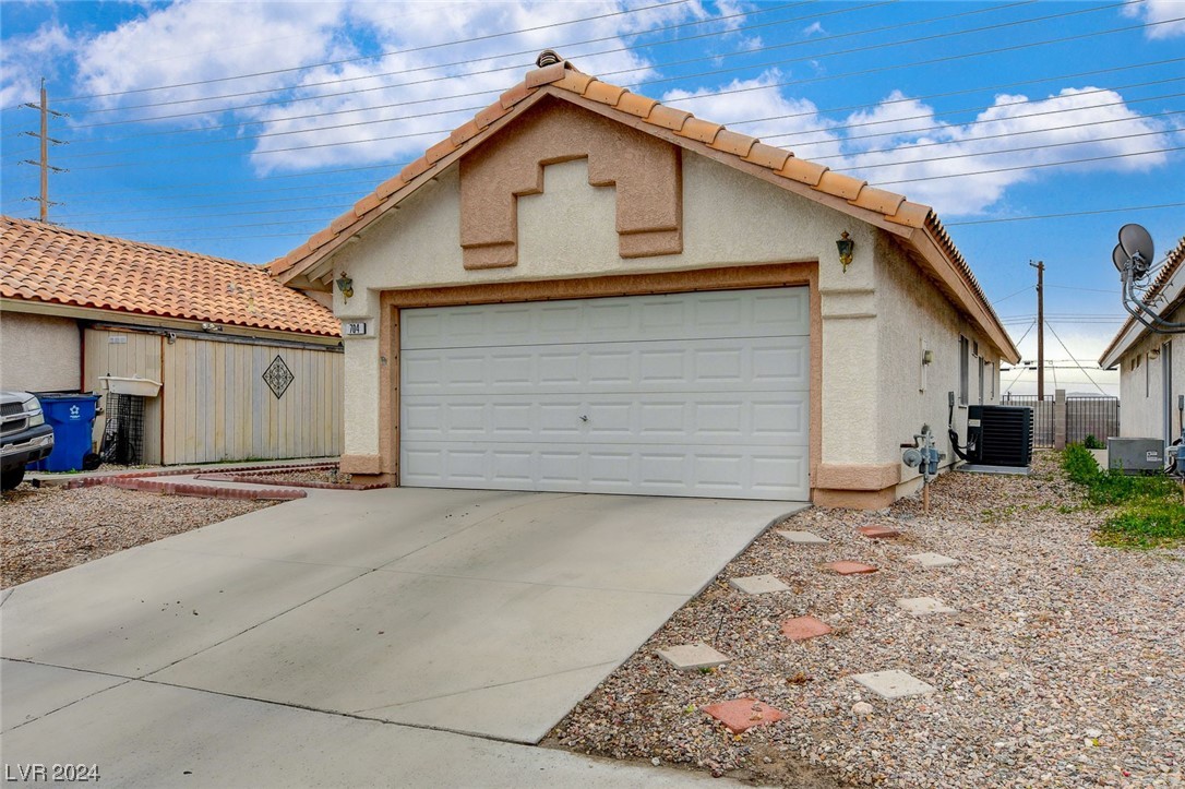 704 Sarajane Lane