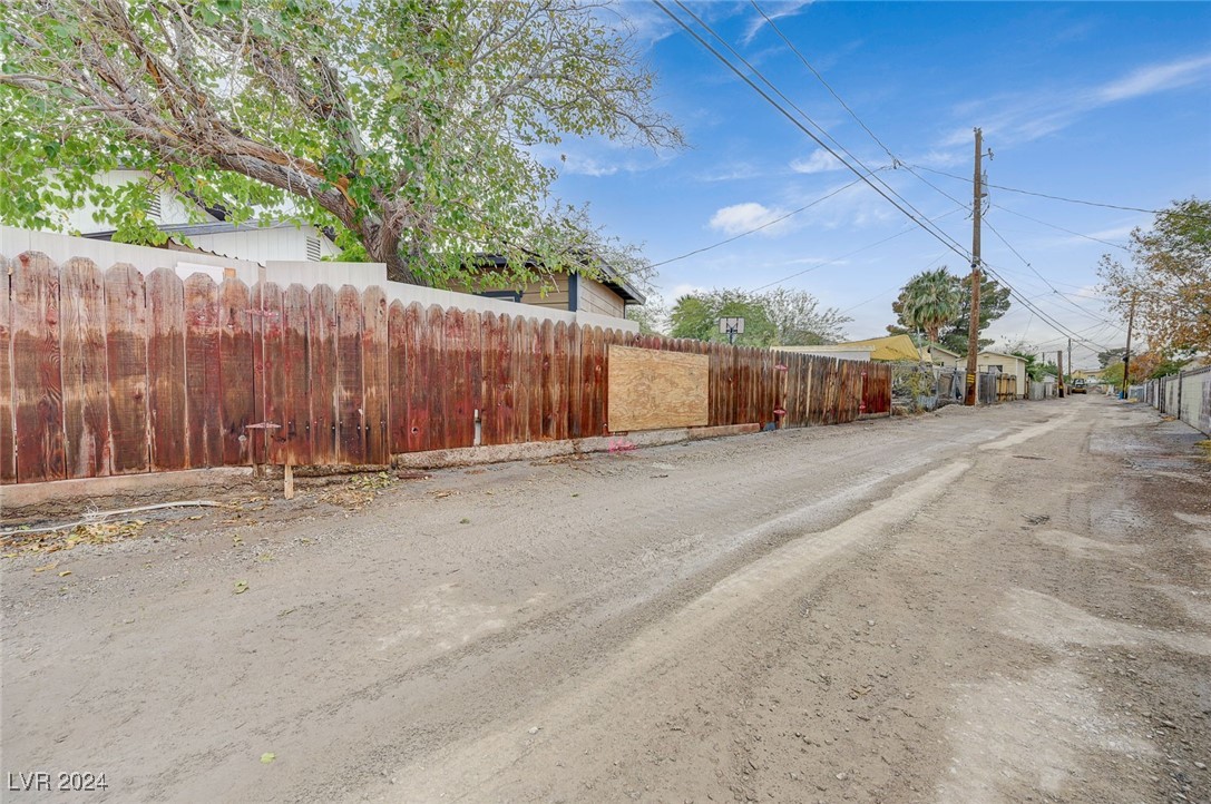 106 Manganese Street