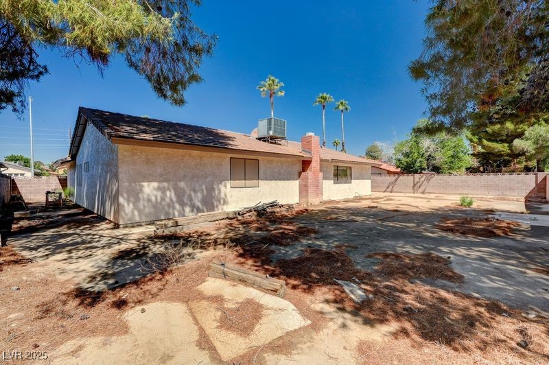 5274 Somerset Drive