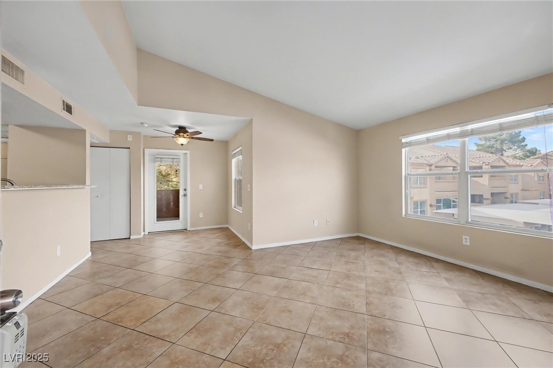 1150 North Buffalo Drive 2056