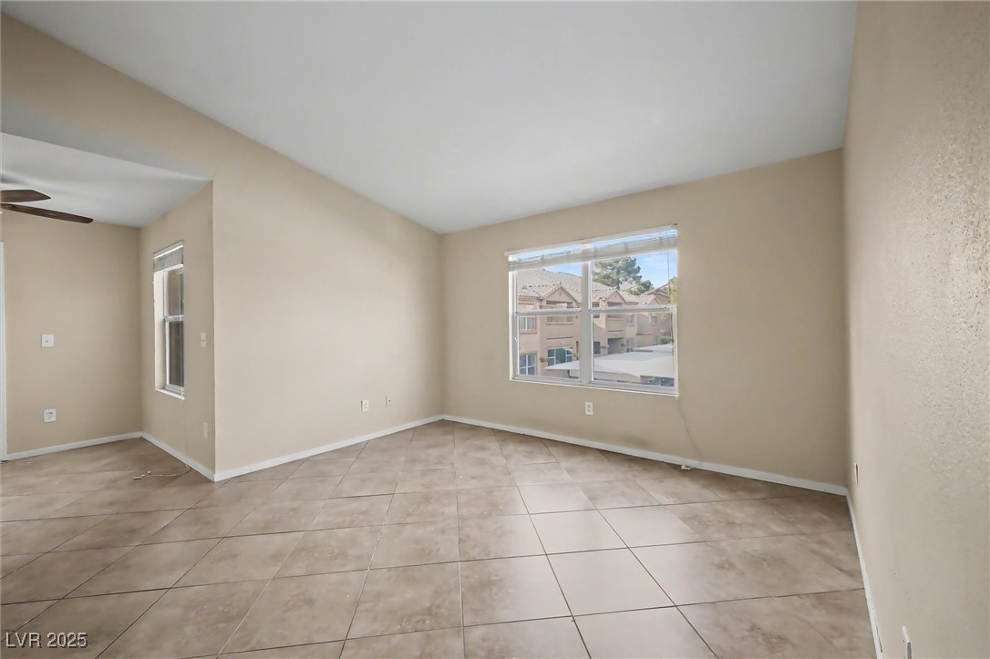 1150 North Buffalo Drive 2056