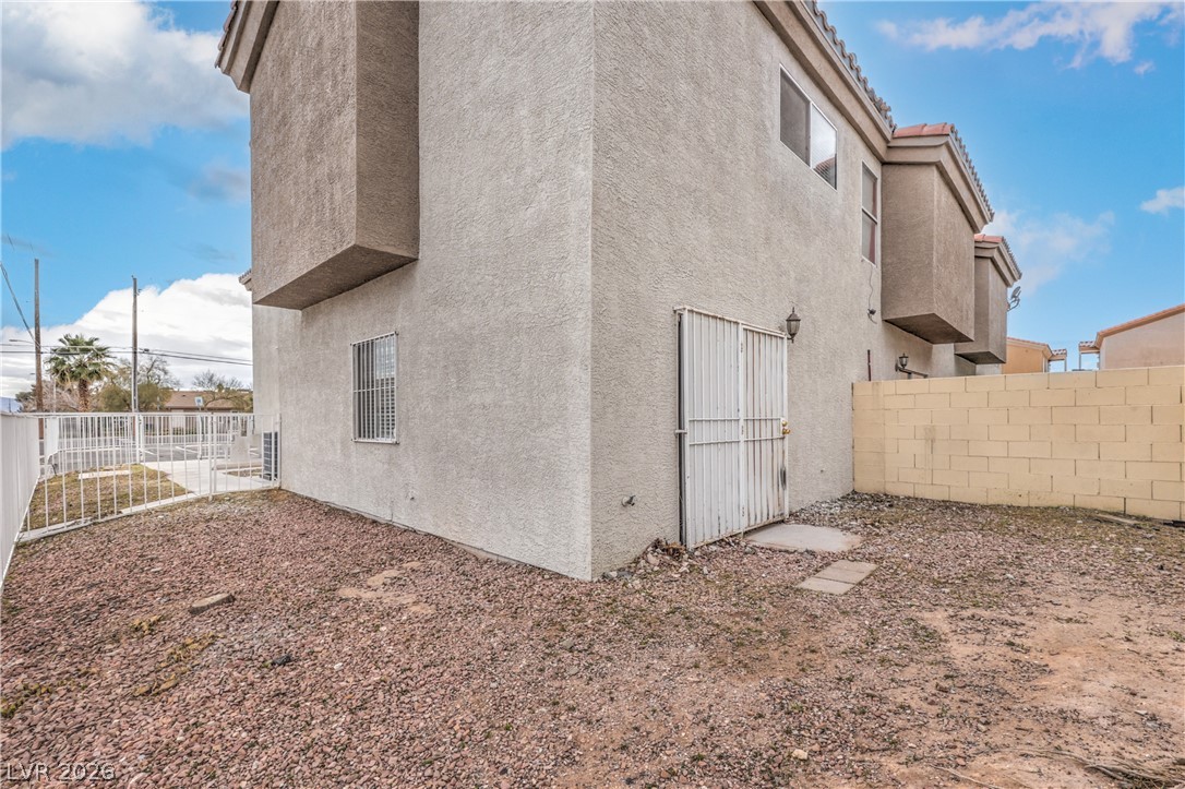1721 North Lamont Street