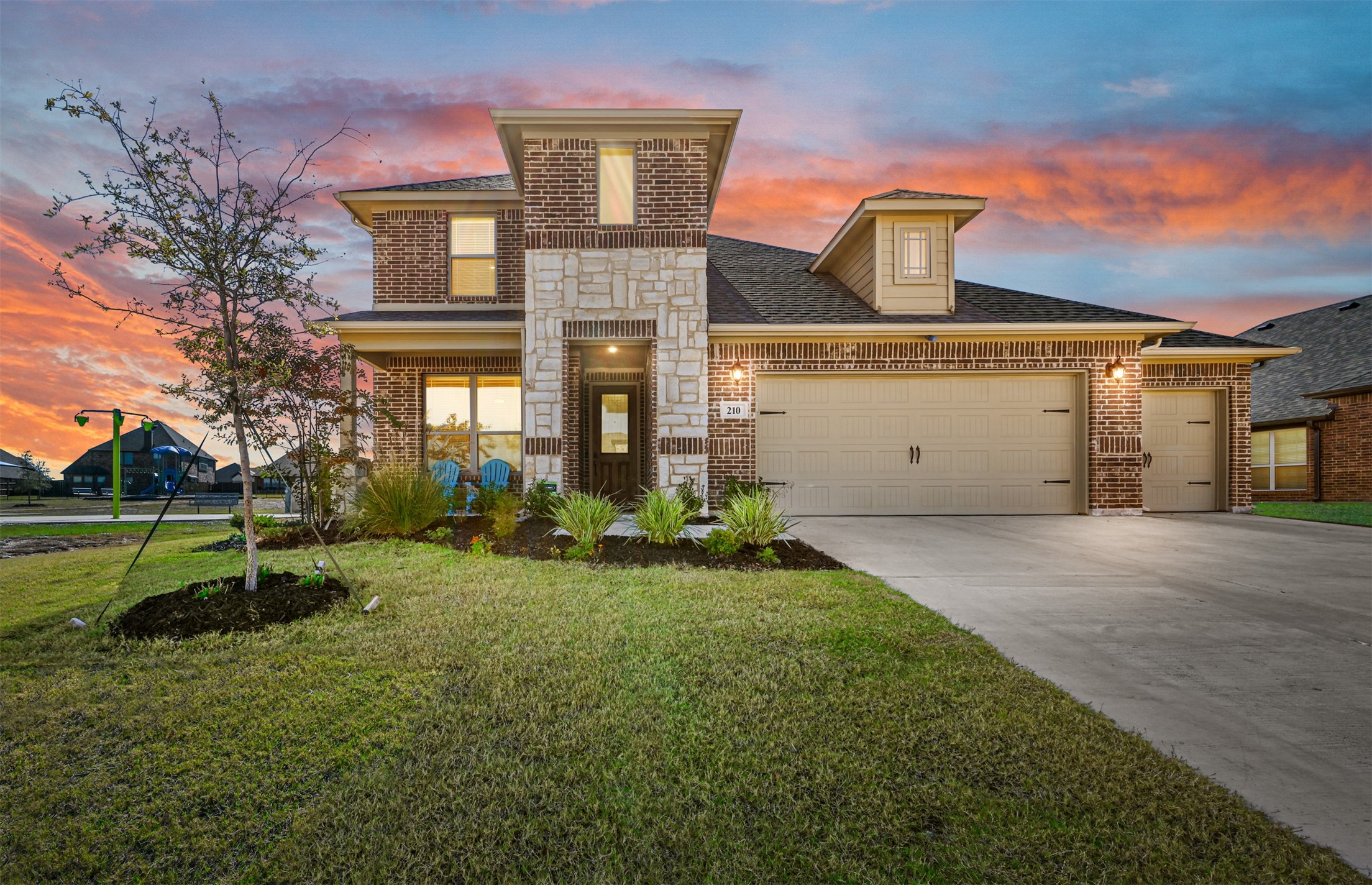 210 Hedgewood Drive