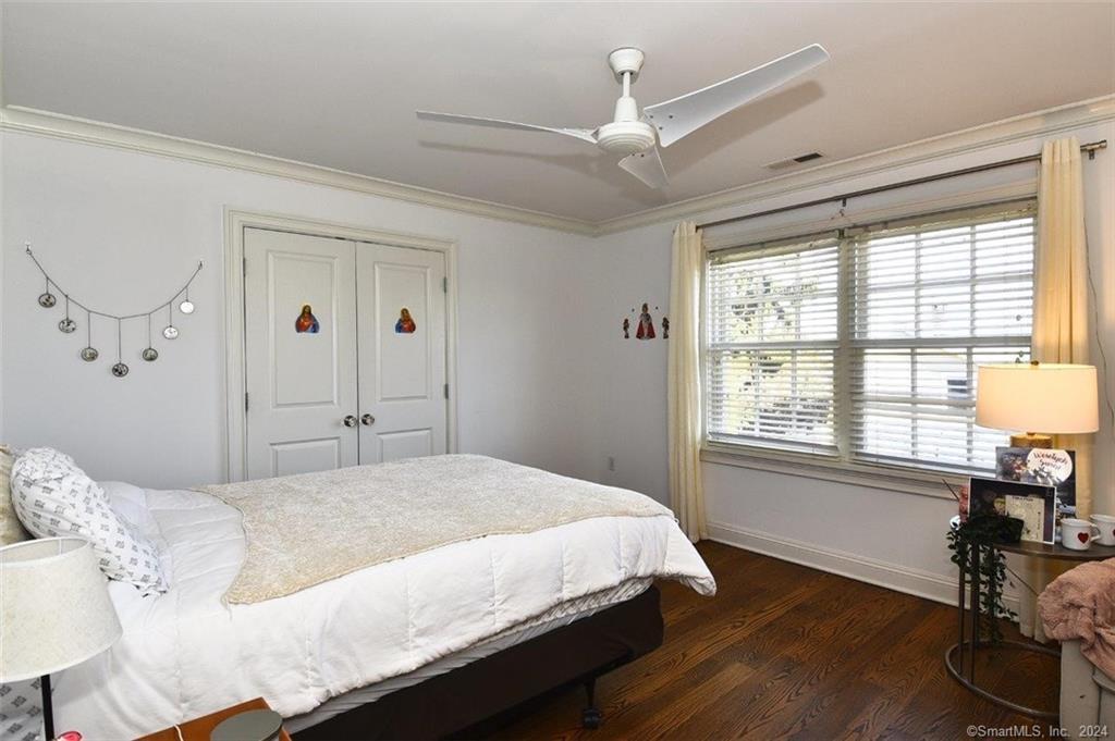 4 Compo Hill Avenue