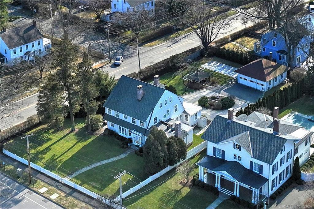 915 Old Post Road