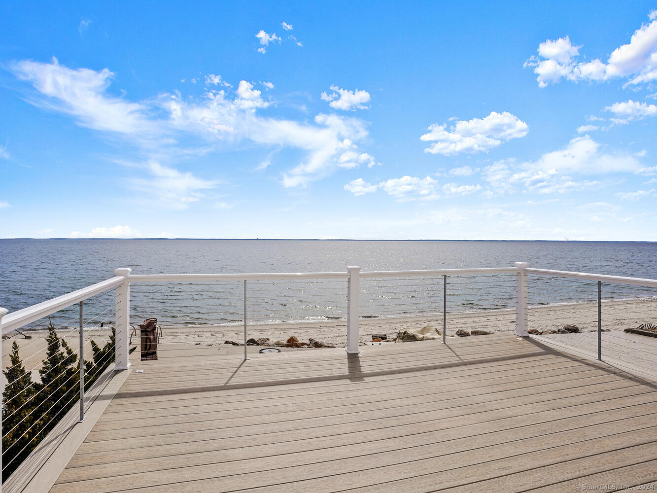 1141 Fairfield Beach Road
