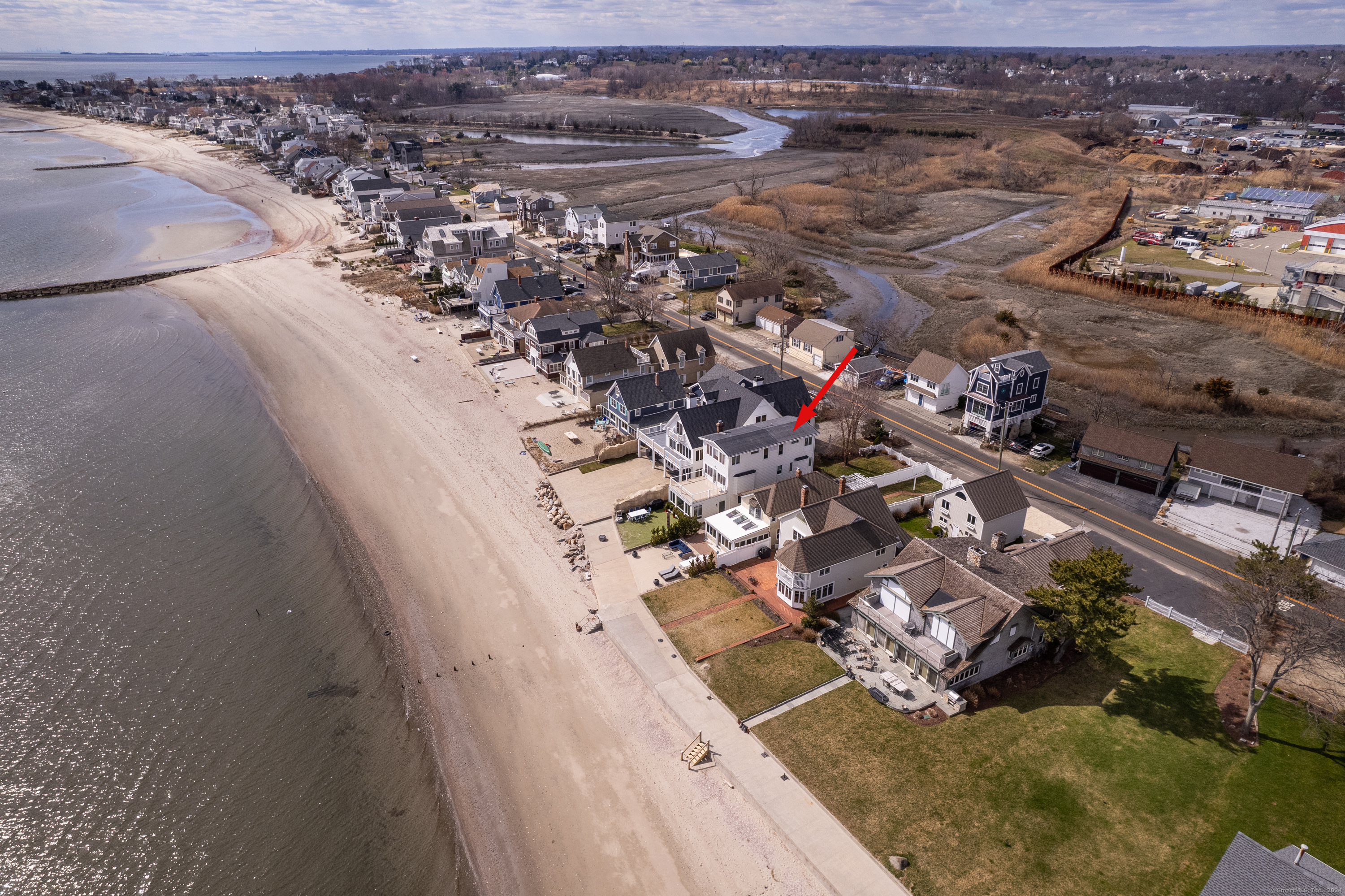 1141 Fairfield Beach Road