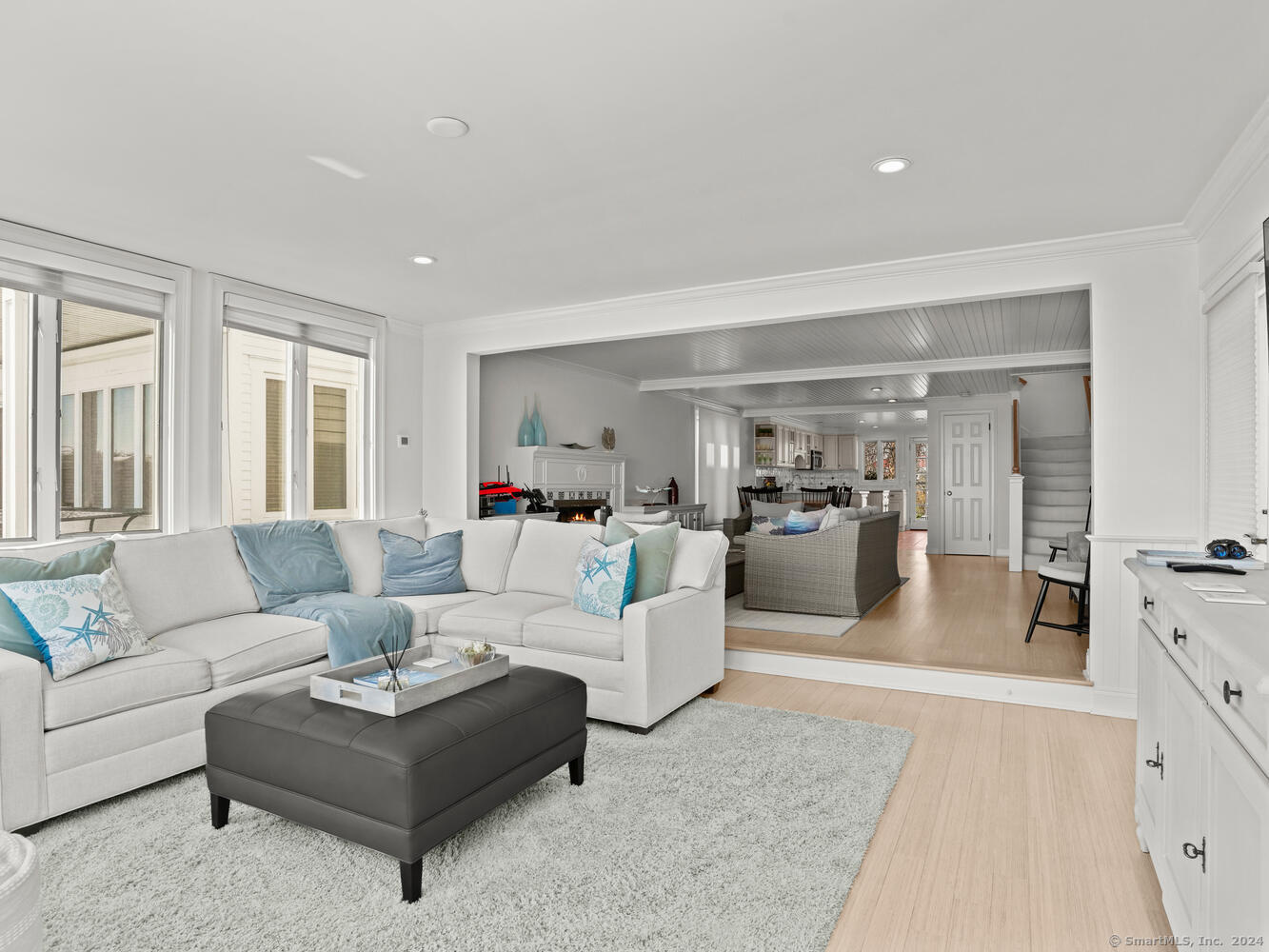 1141 Fairfield Beach Road