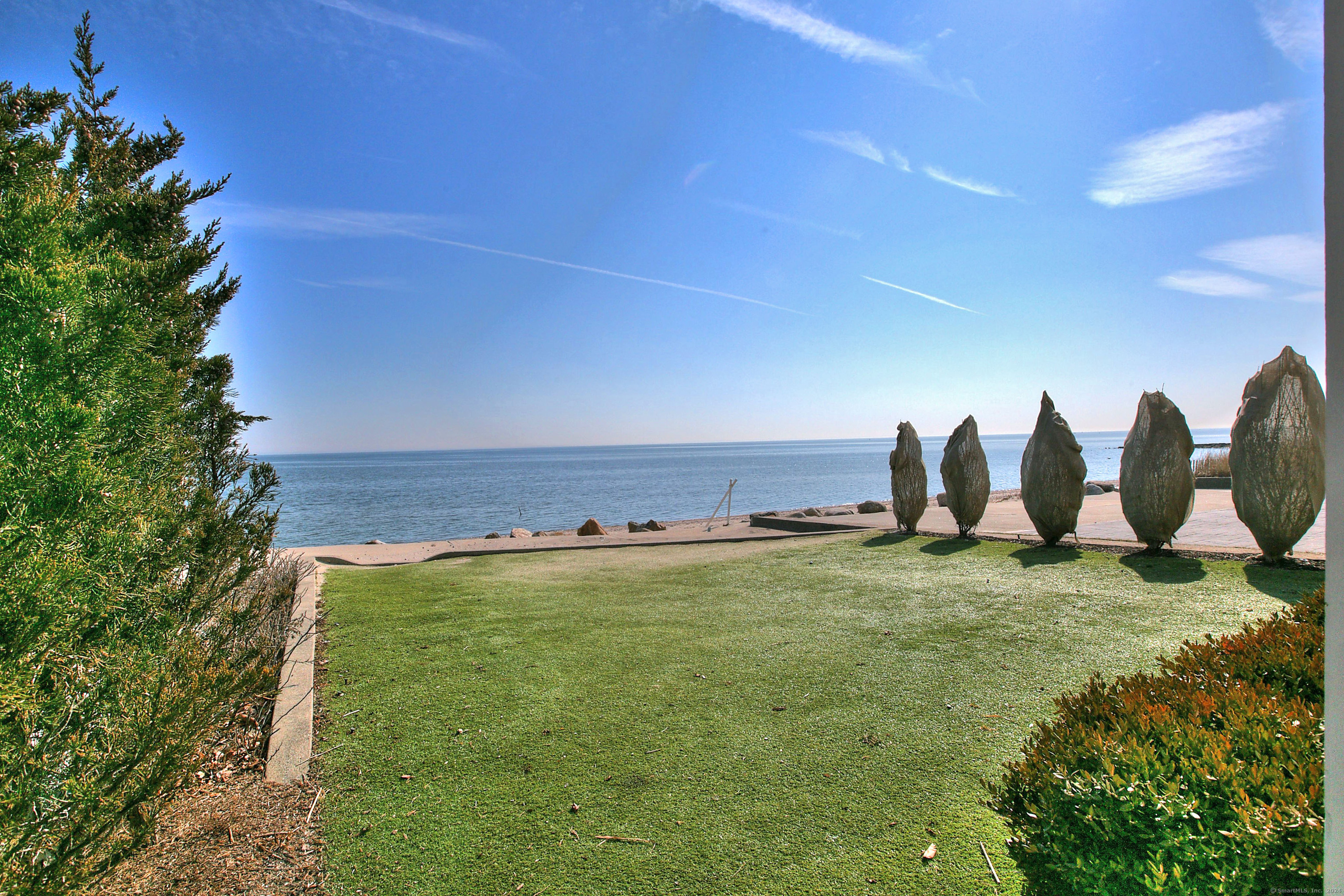 1141 Fairfield Beach Road